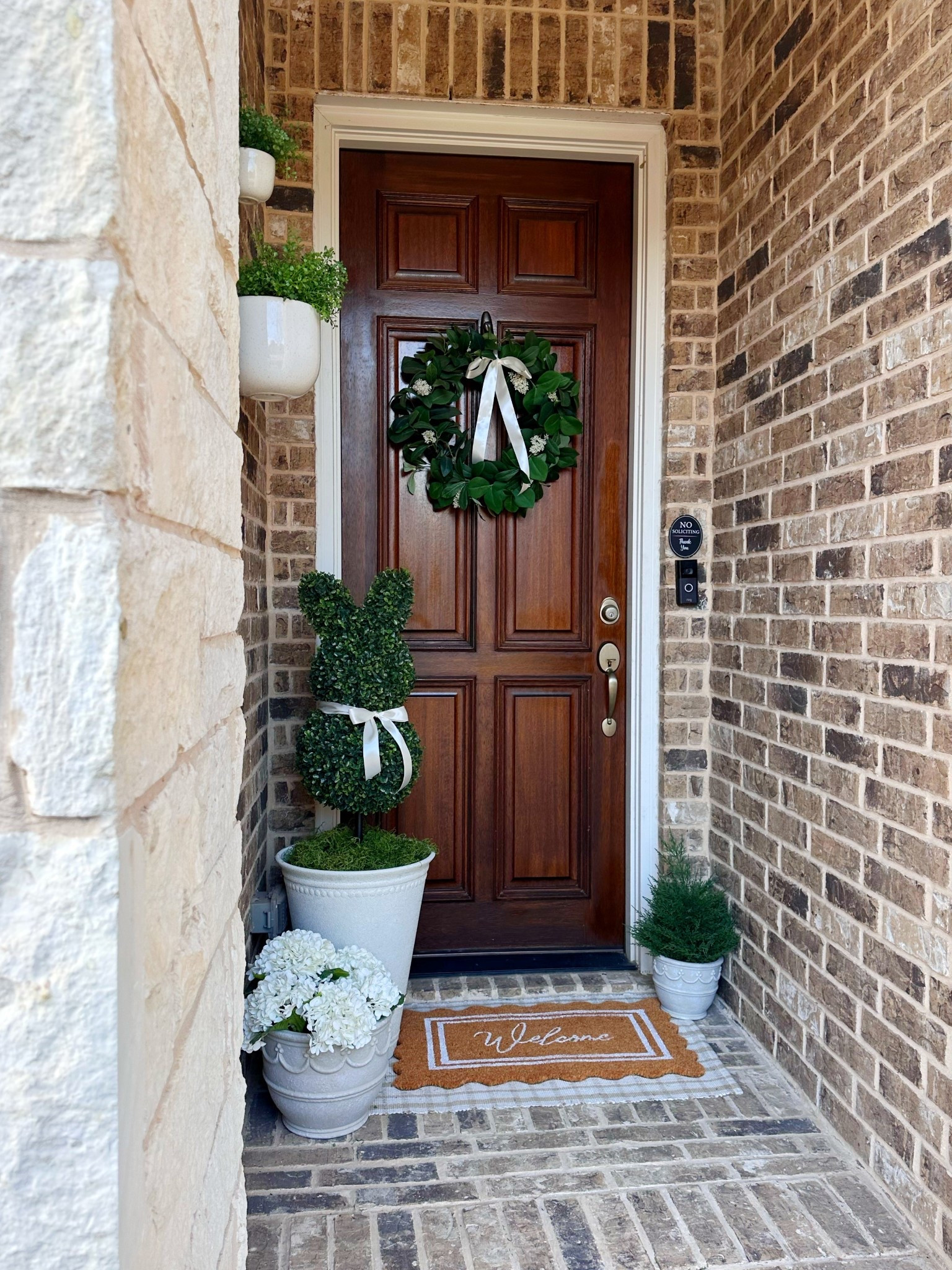 My entry needed a little life… so I gave it all the spring.

#LTKSeasonal #LTKHome