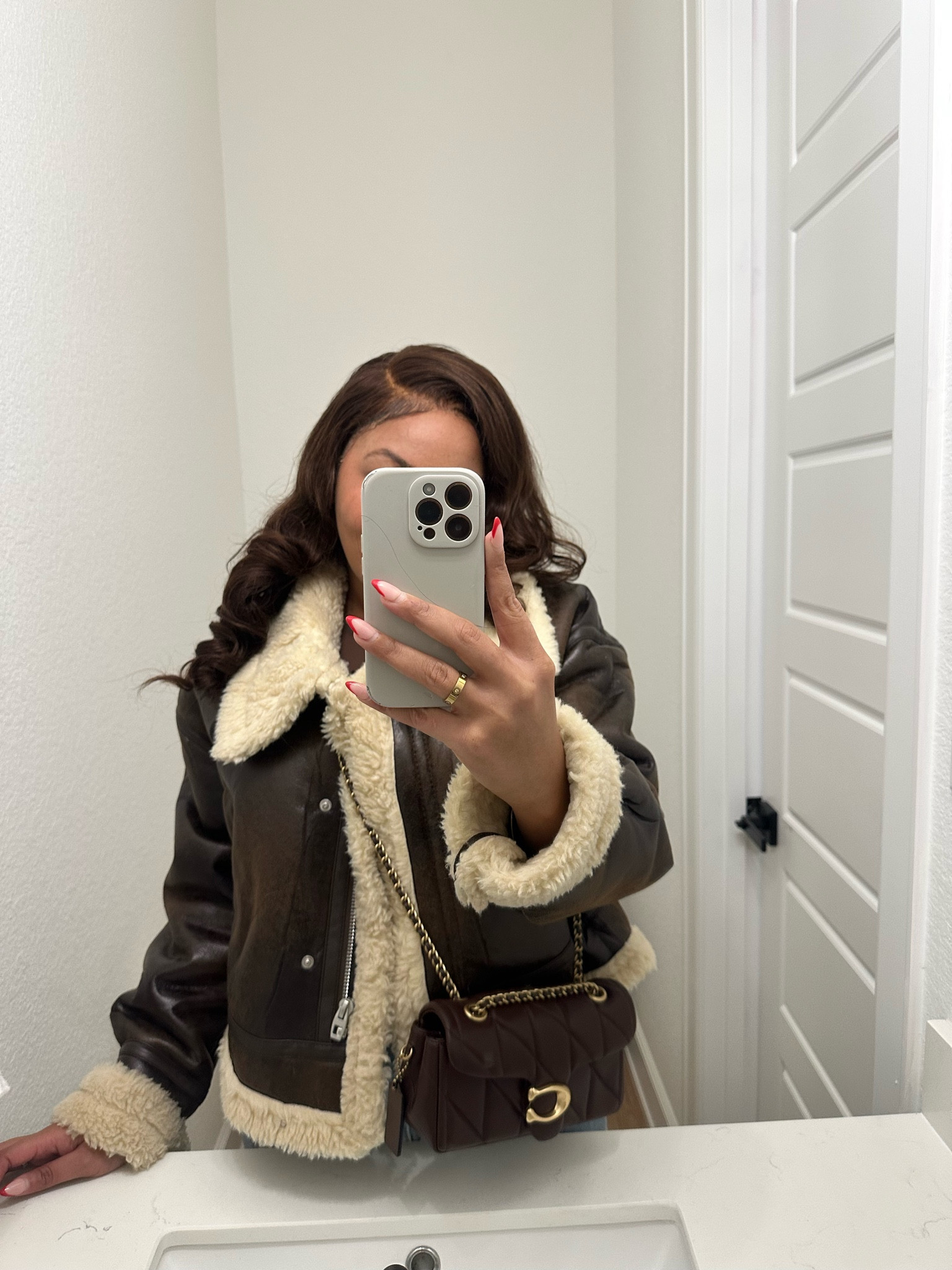 Espresso brown is everything right now🤎🐻

winter jacket, leather jacket, fur coat, coach bag


#LTKItBag #LTKSeasonal #LTKStyleTip