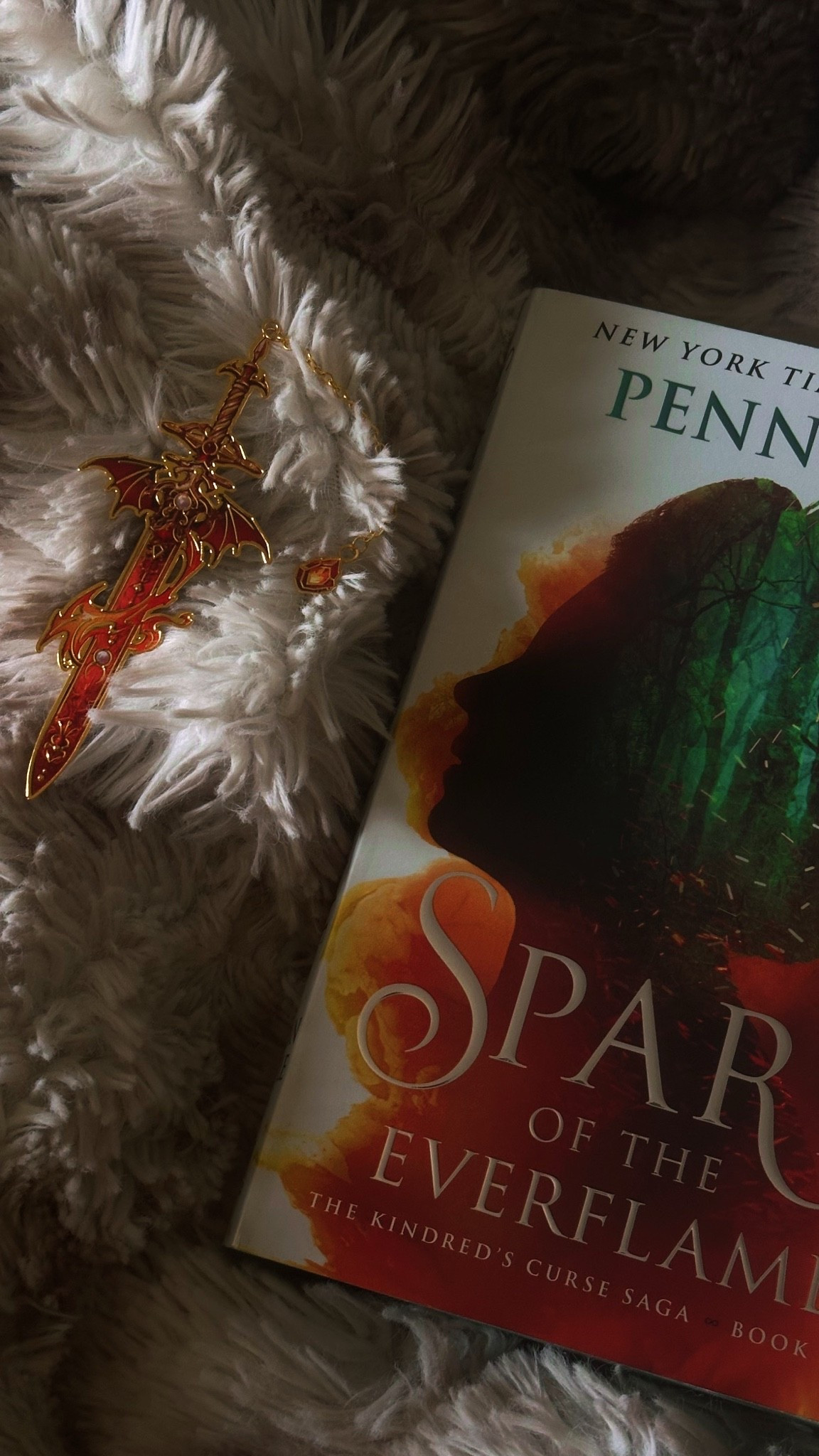 Forever matching my bookmarks to my current reads 🤭📖

#LTKstorytime #LTKSeasonal #LTKvlog