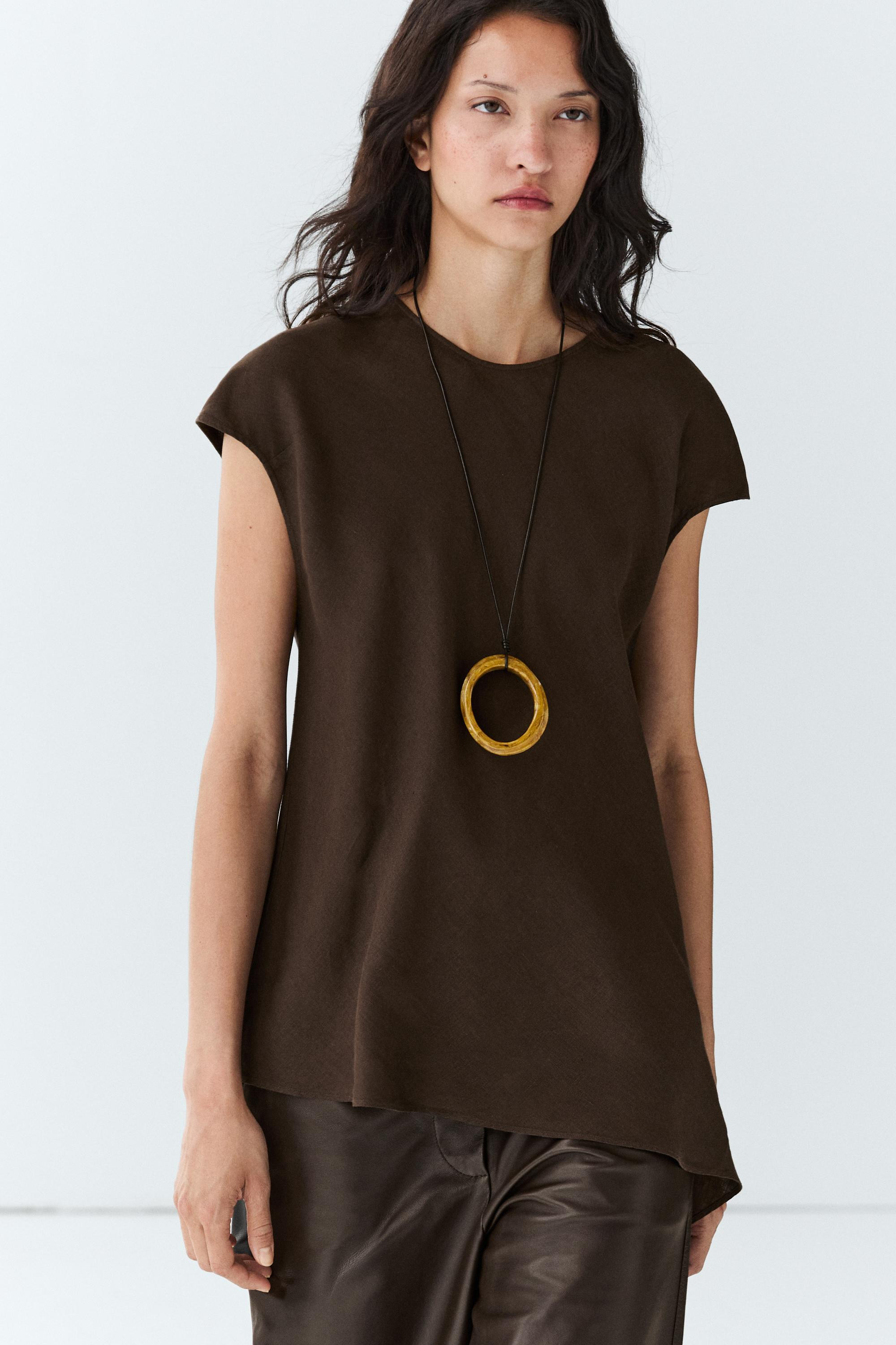 Asymmetrisches Top aus 100 % Leinen | Massimo Dutti DE