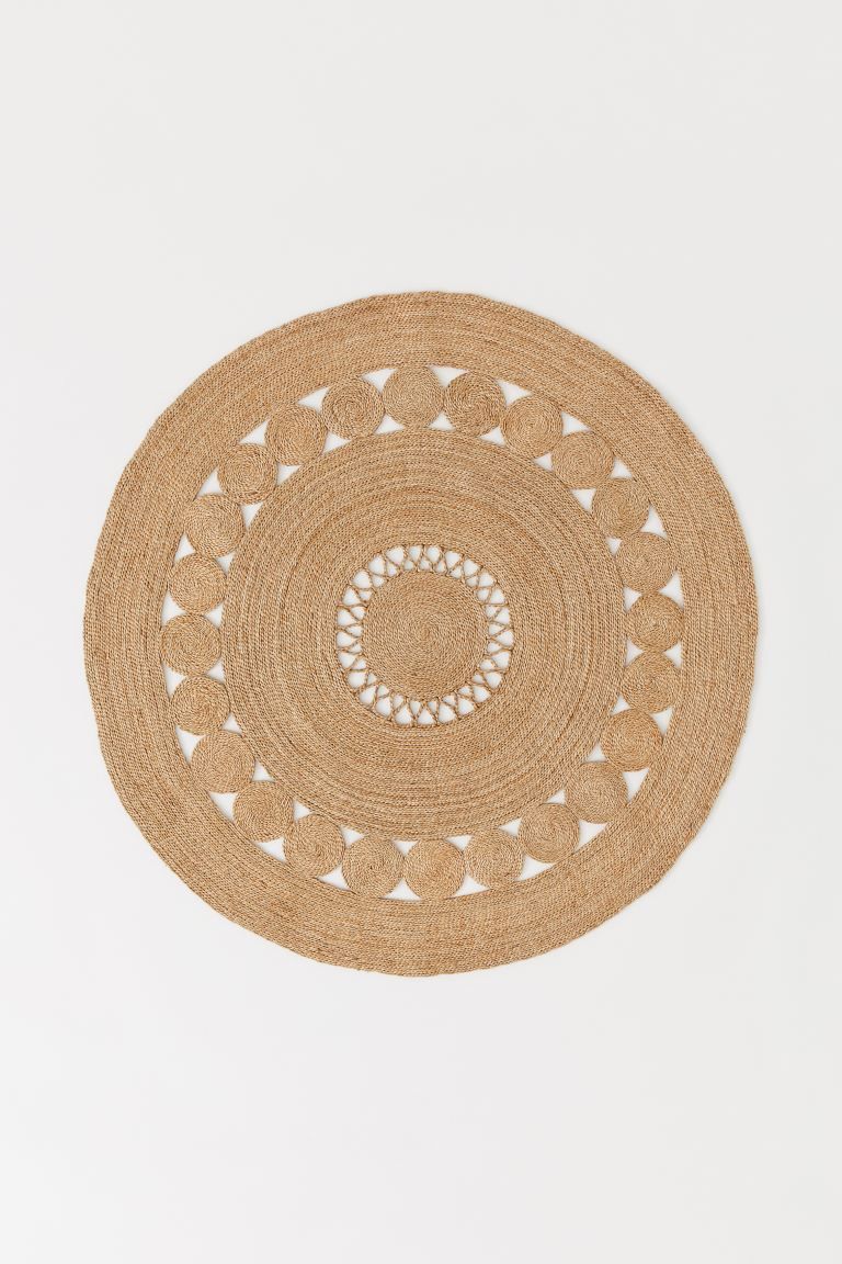 Round rug in braided jute. | H&M (UK, MY, IN, SG, PH, TW, HK)