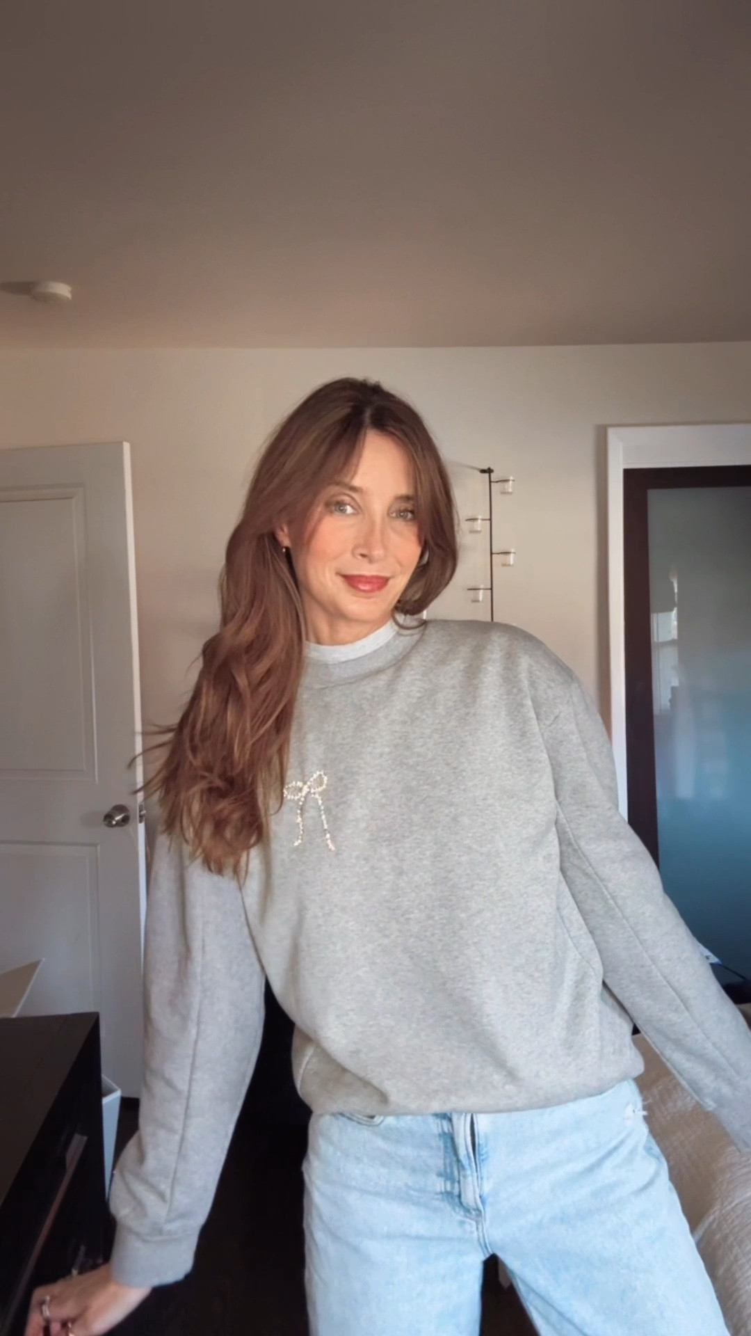 These Target bow Holiday sweatshirts are so cute and comfy!!



#LTKHoliday #LTKFindsUnder50 #LTKgrwm