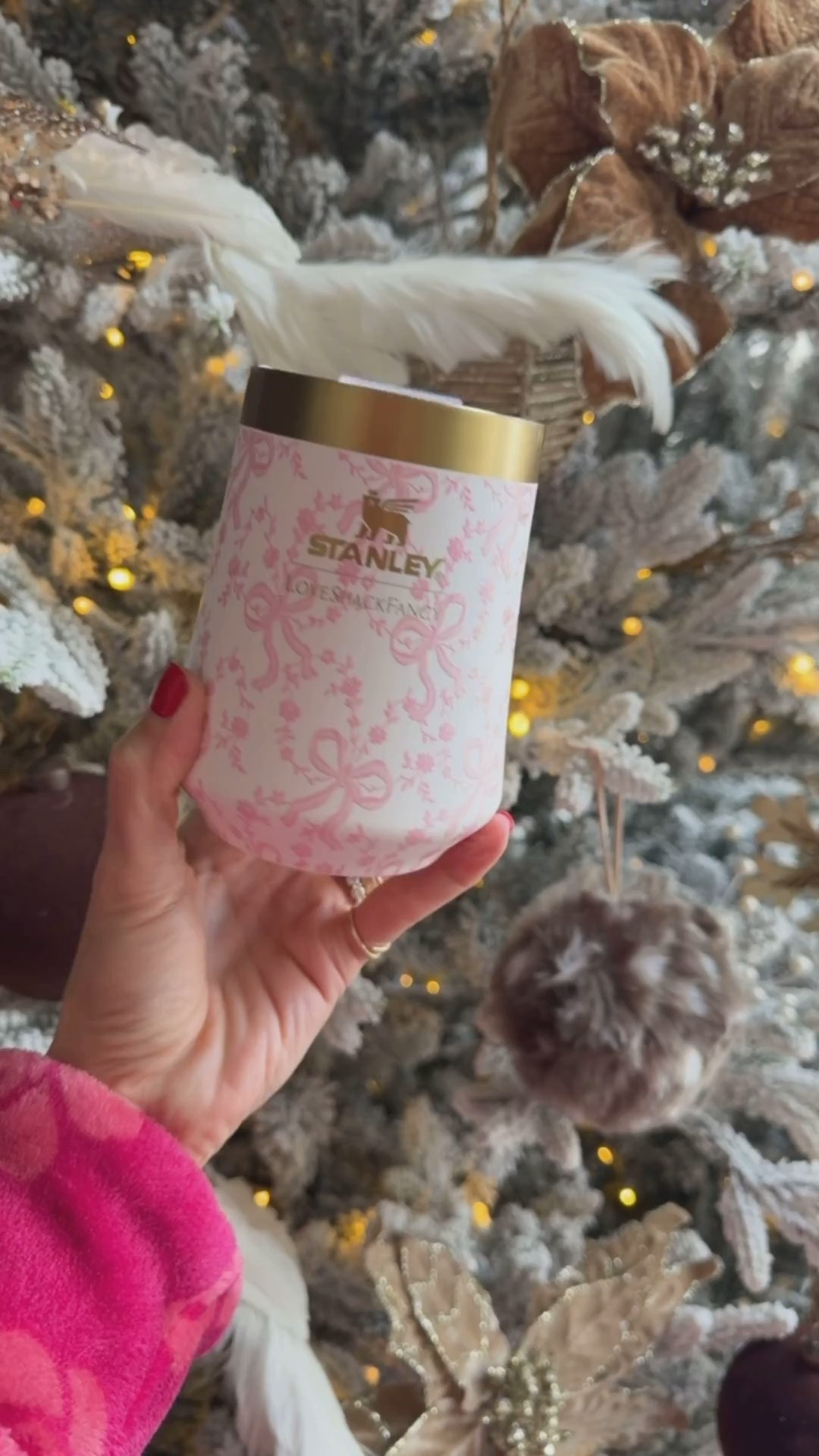 Gifts for the girls, themominstyle, Christmas gifts for her

#LTKHoliday #LTKGiftGuide #LTKTravel