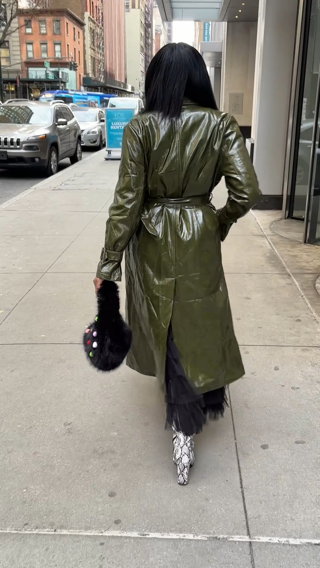 It’s officially coat season! 🍂 I’ve been living in this one — cozy, chic, and perfect for the fall. Seriously, you need this in your closet before it sells out! 

#LTKSeasonal #LTKItBag #LTKParties