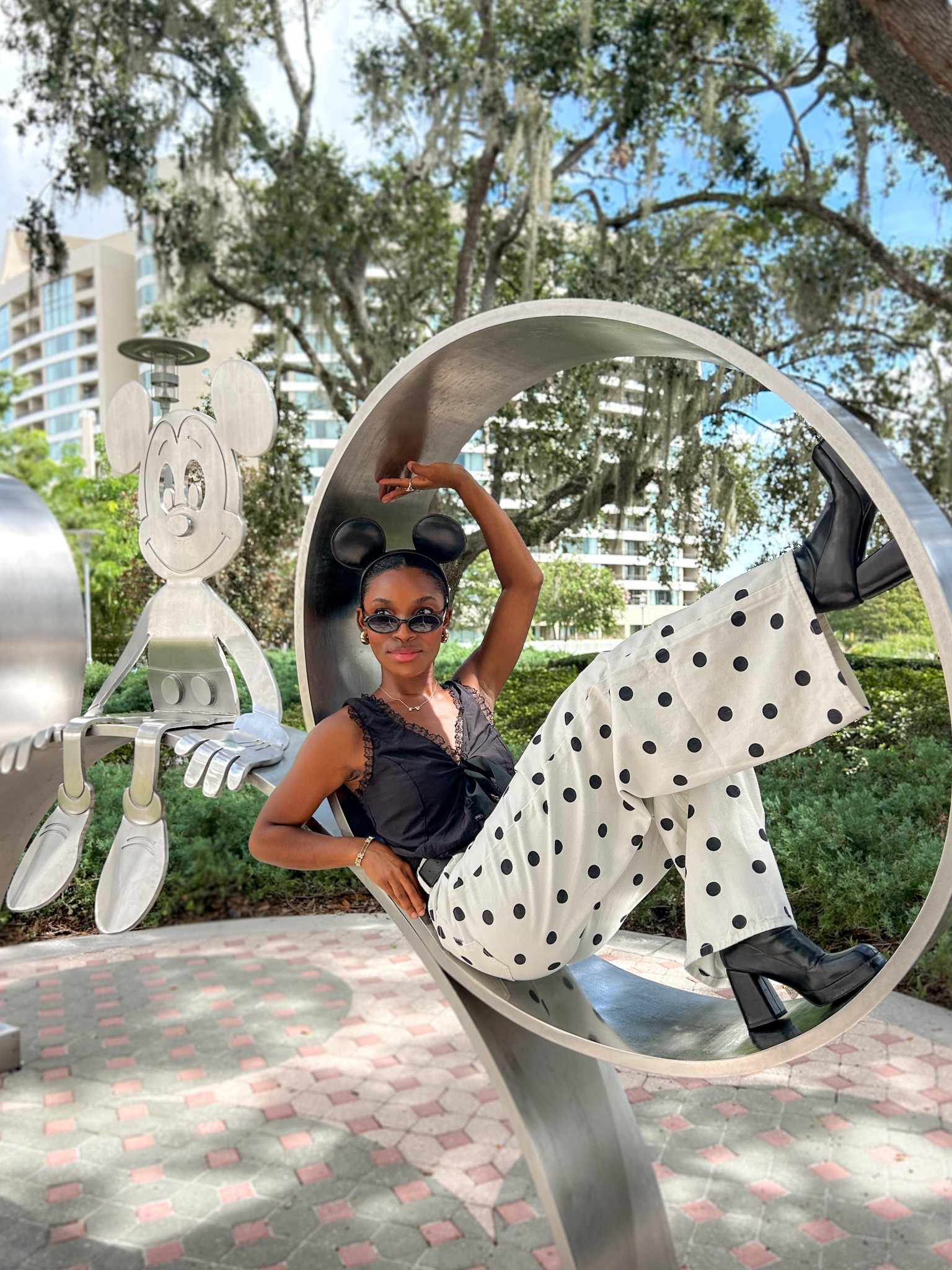 Rockin’ the Dots #disney #disneyoutfit #polkadots 