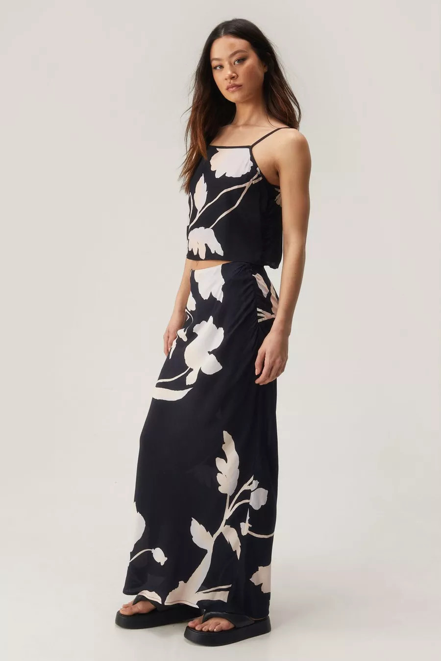 Floral Monochrome Maxi Skirt | Nasty Gal US