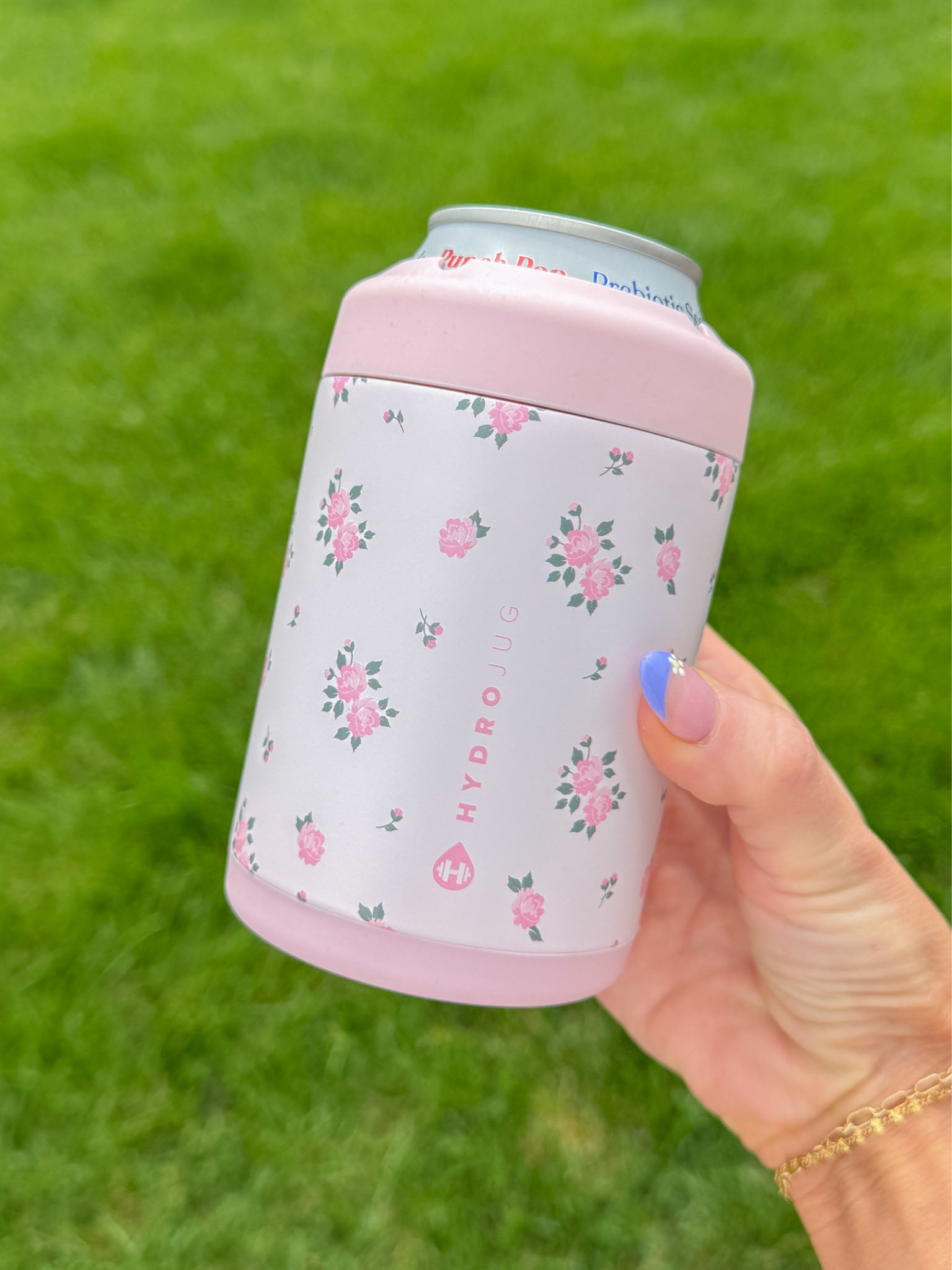 These can coolers are a summer must have 🌸

#LTKSaleAlert #LTKTravel #LTKFindsUnder50