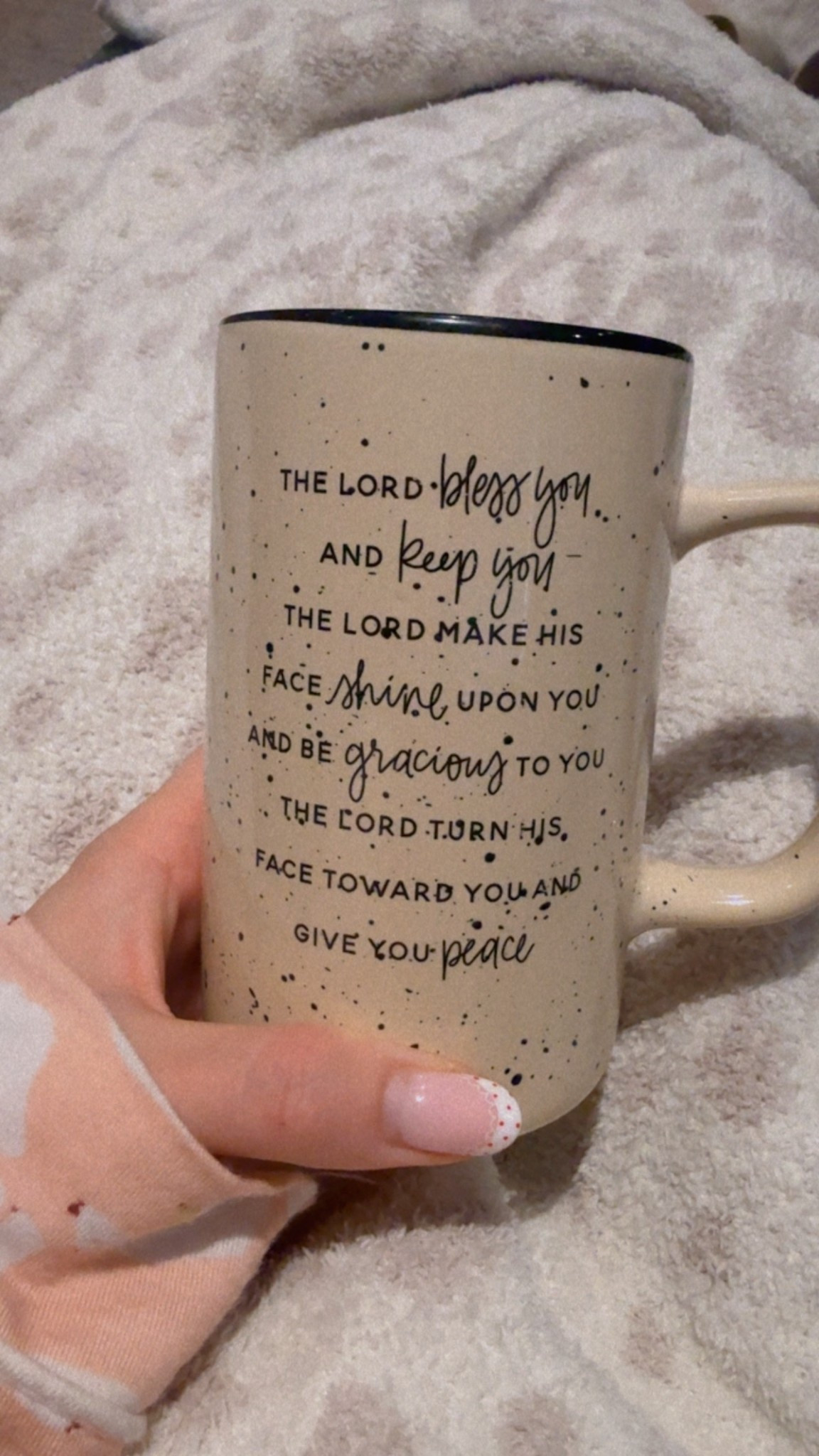 Cozy Sunday necessities! One of my favorite mugs 🤗

#LTKHome #LTKmomlife #LTKselfcare