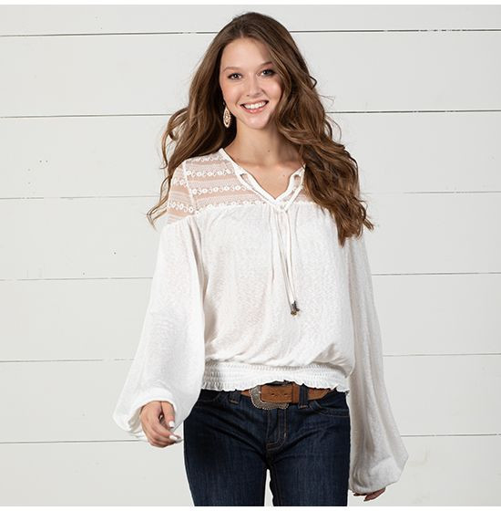 Wrangler Retro White Prairie Clover Top | Rod's Western Palace/ Country Grace