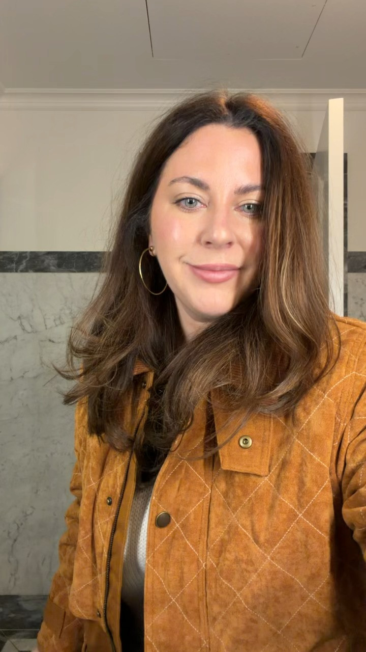 NYC Daytime 2 look! 

nyc l outfit l coat l winter  

 
