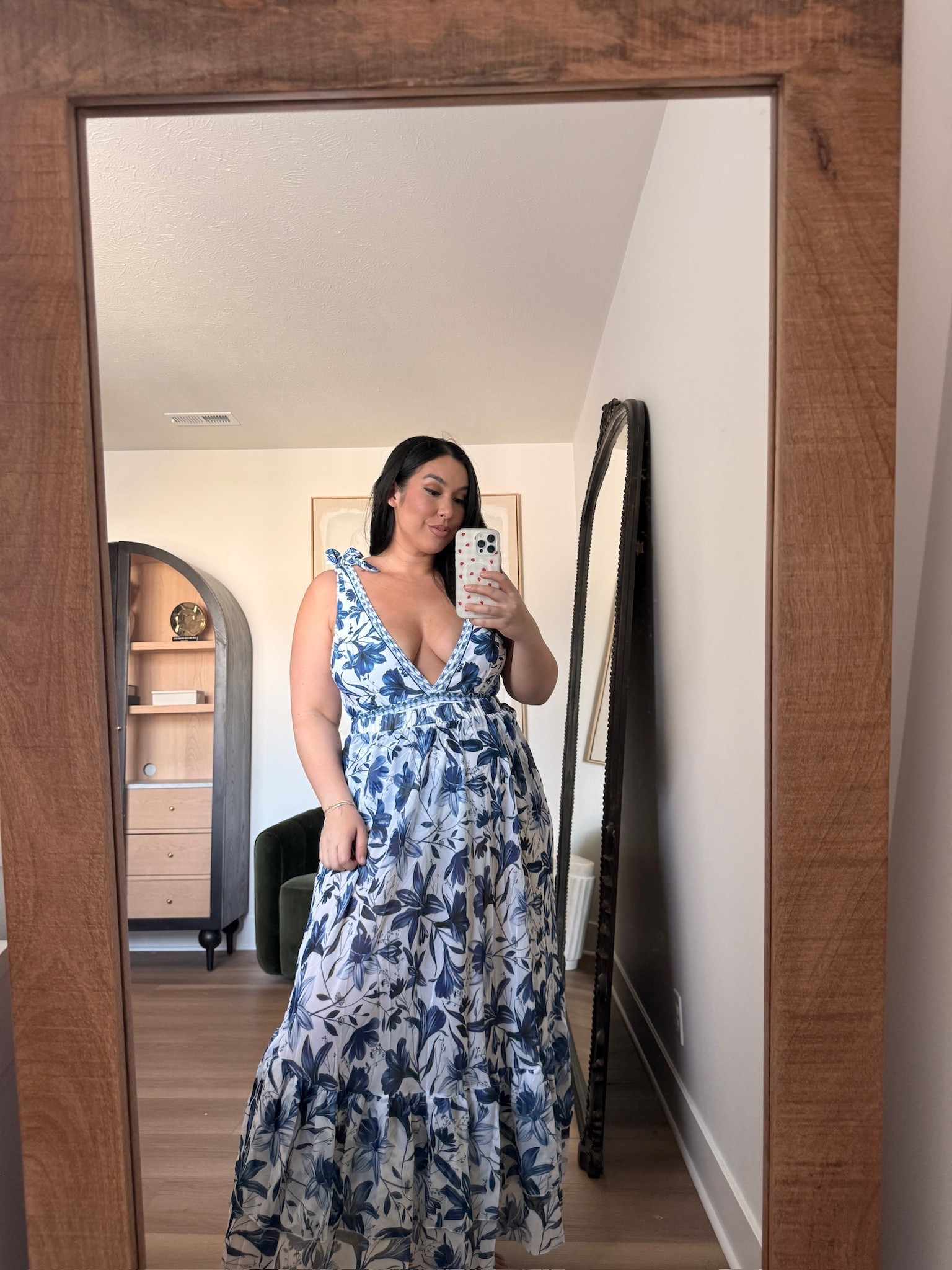 This one piece blue floral swim suit and matching skirt is GORGEOUS 😍 Currently 12% off! Amazon midsize spring/summer/vacation haul! 
-
-
-
Midsize, Swimwear, Dress, Spring Haul, Spring OOTD, Summer Haul, Summer OOTD, Resortwear, Vacation, Midsize finds, Midsize Haul, Spring Break, Tropical finds 

#LTKMidsize #LTKootd #LTKSwim