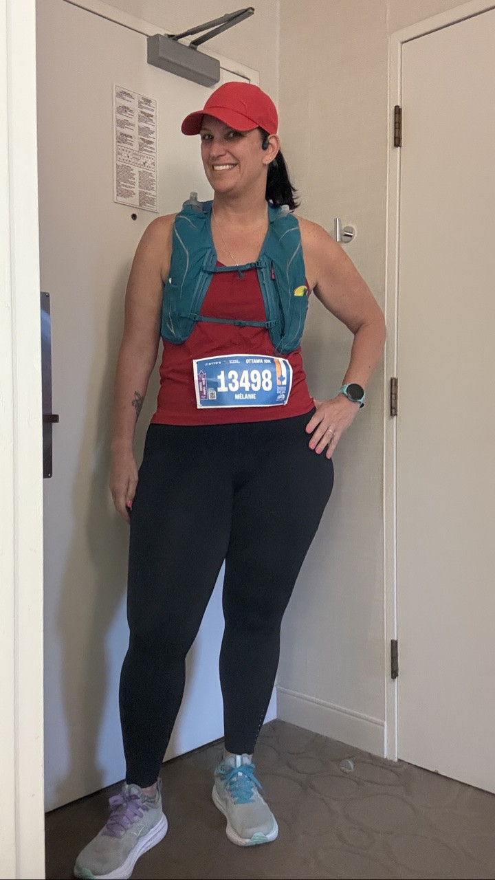 A few years ago I drove past runners and thought I could never do what they do. Today I’m pinning on a race bib and running a 10k « just like that ». Here’s exactly how I prep and why you don’t need to be an athlete to start. 💙#slowrunner #curvyrunner #slowrunnersclub #runningjourney #momrunner