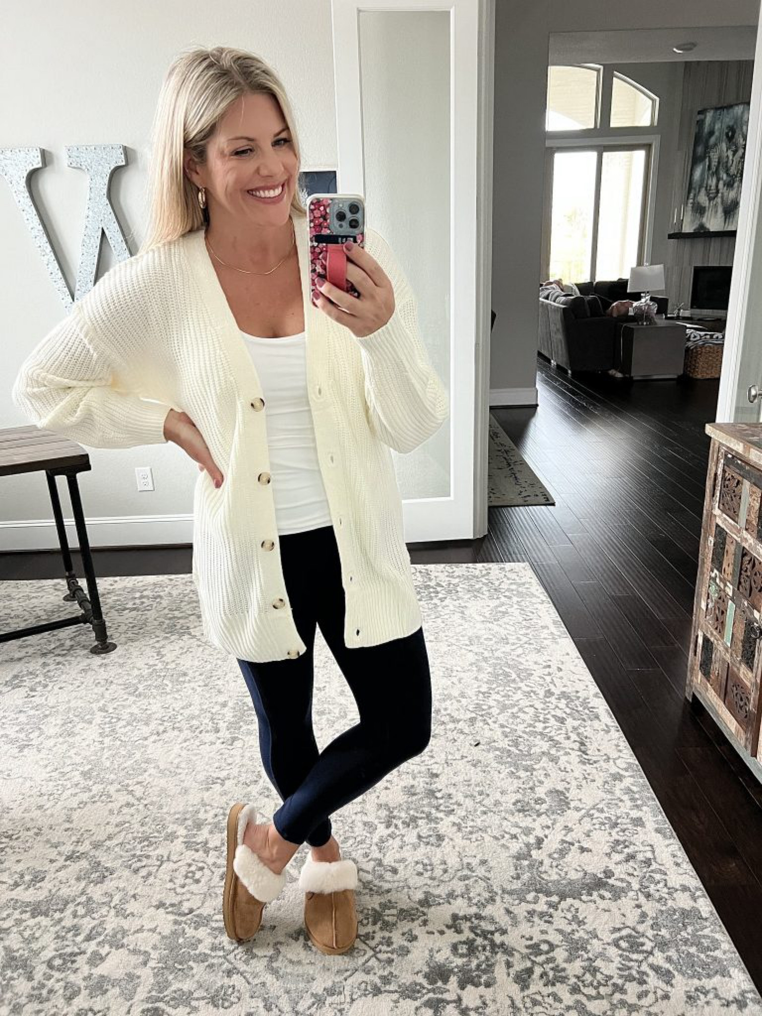 Trendy fall cardigan staple



Fashion blog  fashion blogger  fashion finds  casual fall looks  classic fall staples  fall wardrobe essentials  trendy fall cardigans  casual fall fashion finds  fall outfit inspo  fall outfit ideas  

#LTKfindsunder50 #LTKstyletip #LTKover40