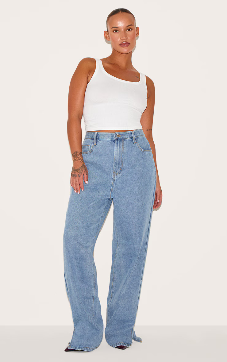 Plus Light Wash Split Hem Jeans | PrettyLittleThing US