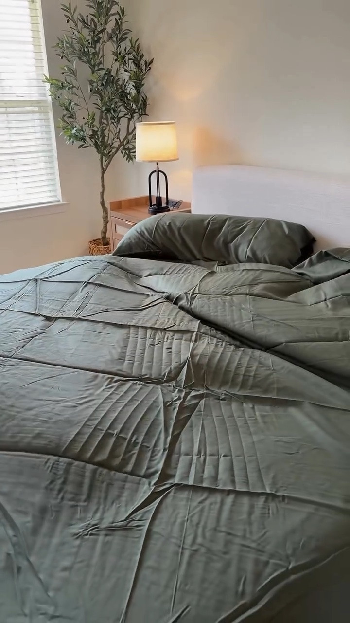 This color 🤤🙂‍↕️
#bamboosheets
#bedsheets #bedding #cozybedroom #cozybed