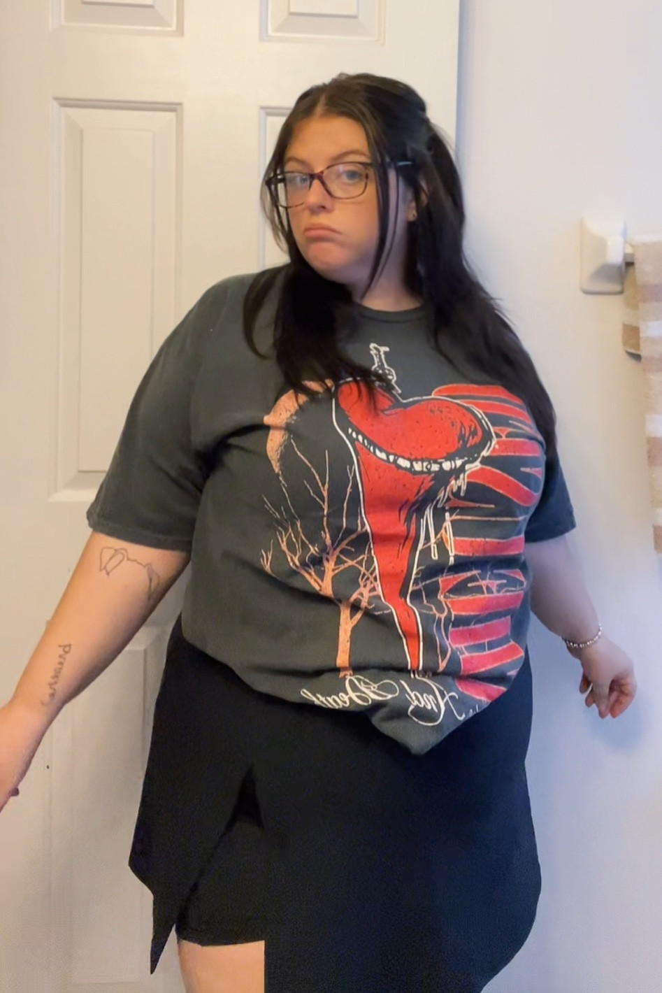Another graphic tee fit 🤷🏻‍♀️