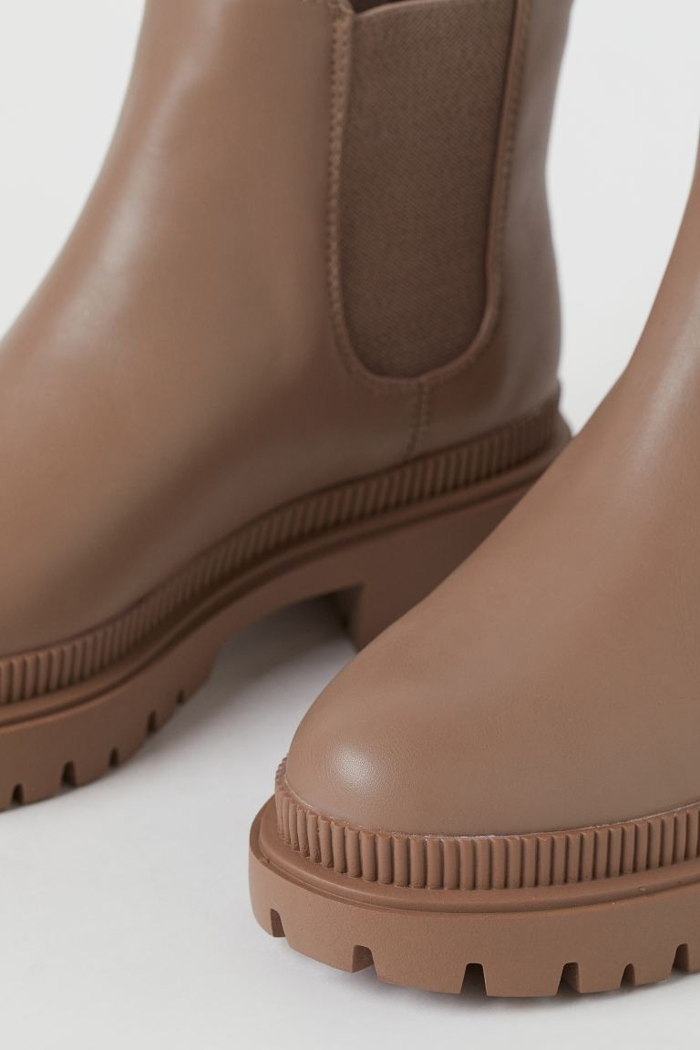 Chelsea Boots | H&M (US + CA)