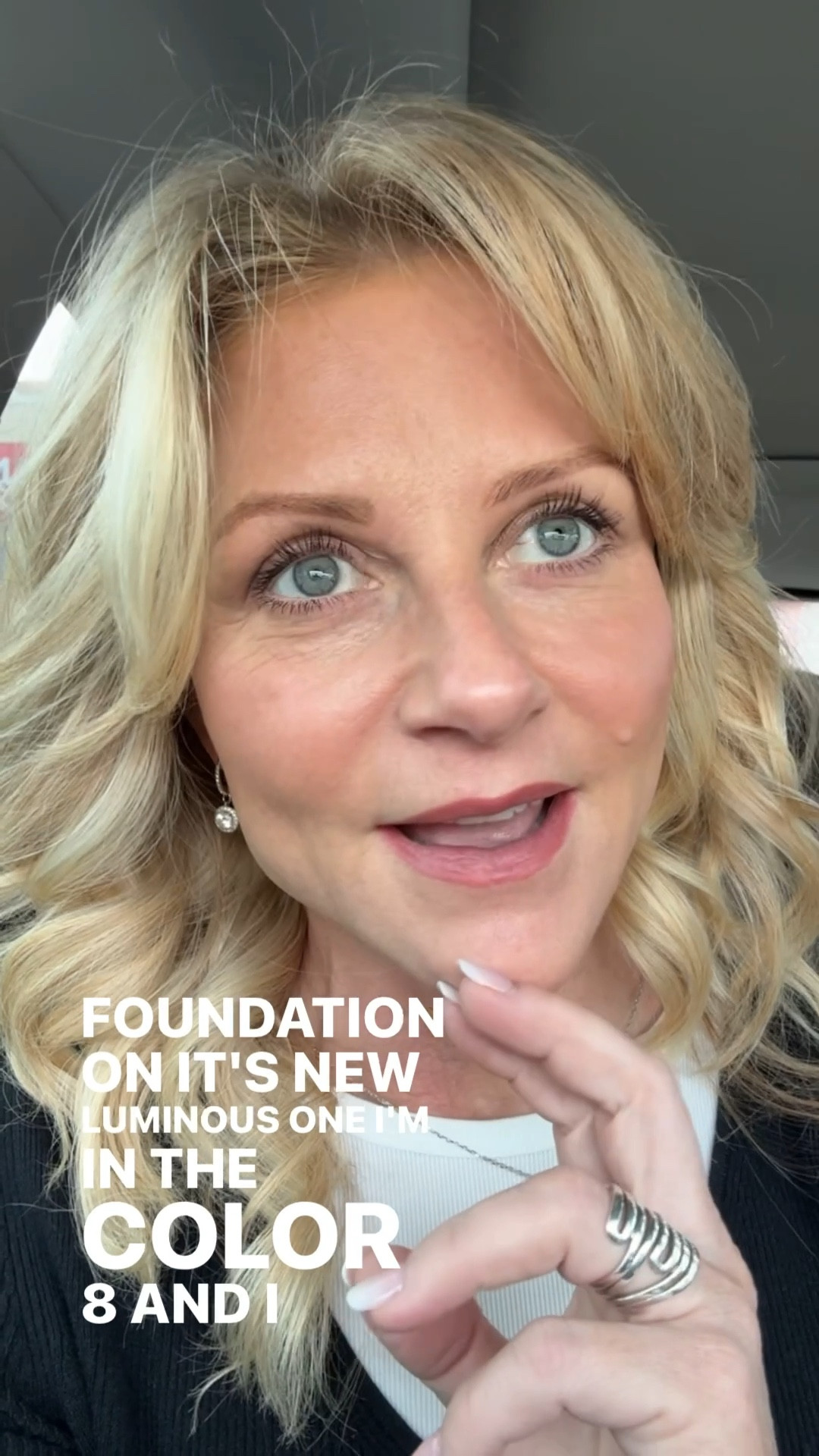 A foundation I’ve been loving since I purchased the correct colour is by Makeup by Mario. It’s like, my skin looks like skin and it stays put. 

I love a simple makeup look! 
I have normal to dry skin for reference. 

I have no idea why my ragged products are in French. Sorry! 

#over50beauty #over50makeup #matureskin 

#LTKbeauty #LTKholiday #LTKcanada