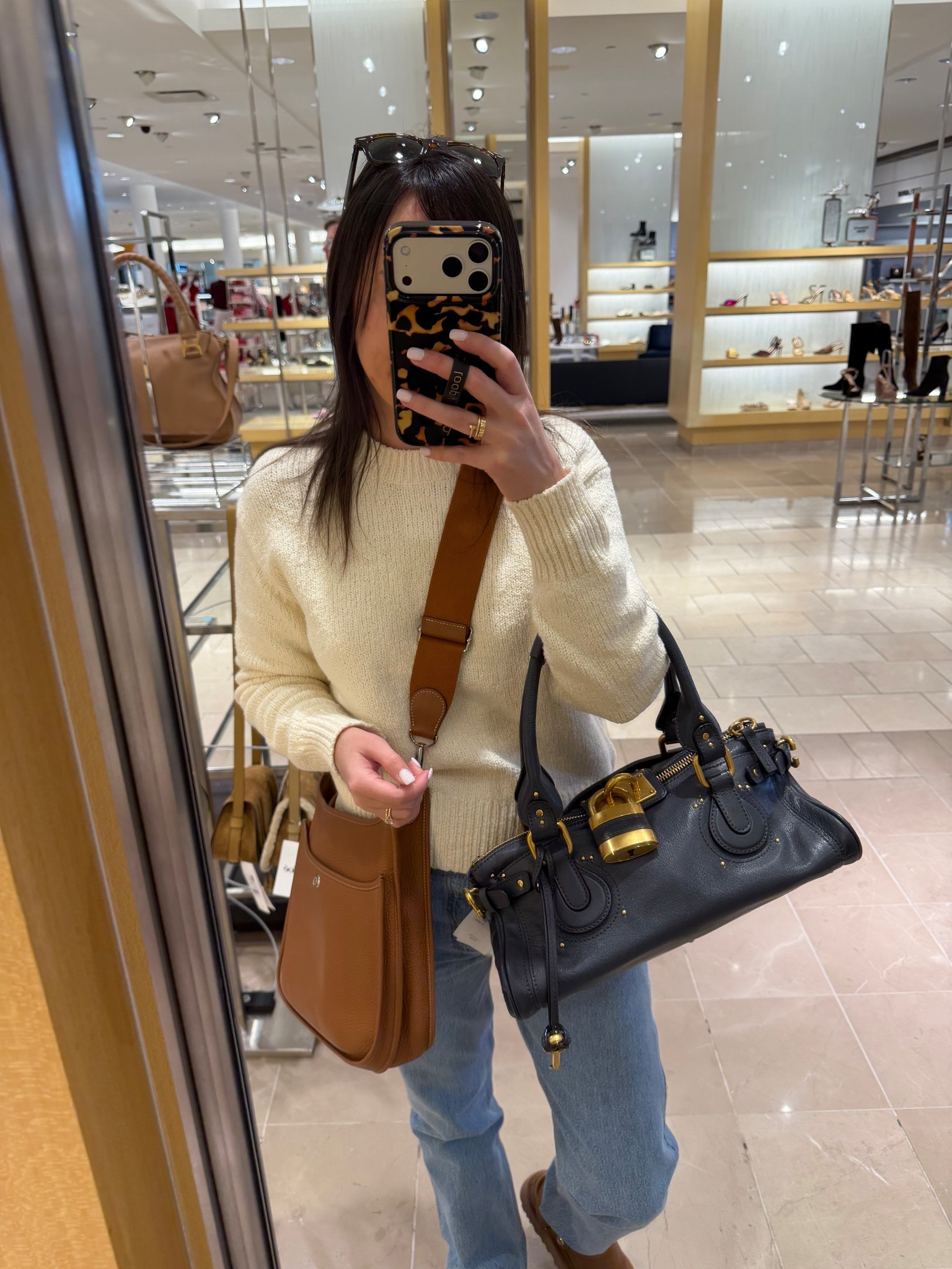 OBSESSED with the new Chloe paddington bag!!!! It’s lighter than the old one!



#LTKSeasonal #LTKValentine