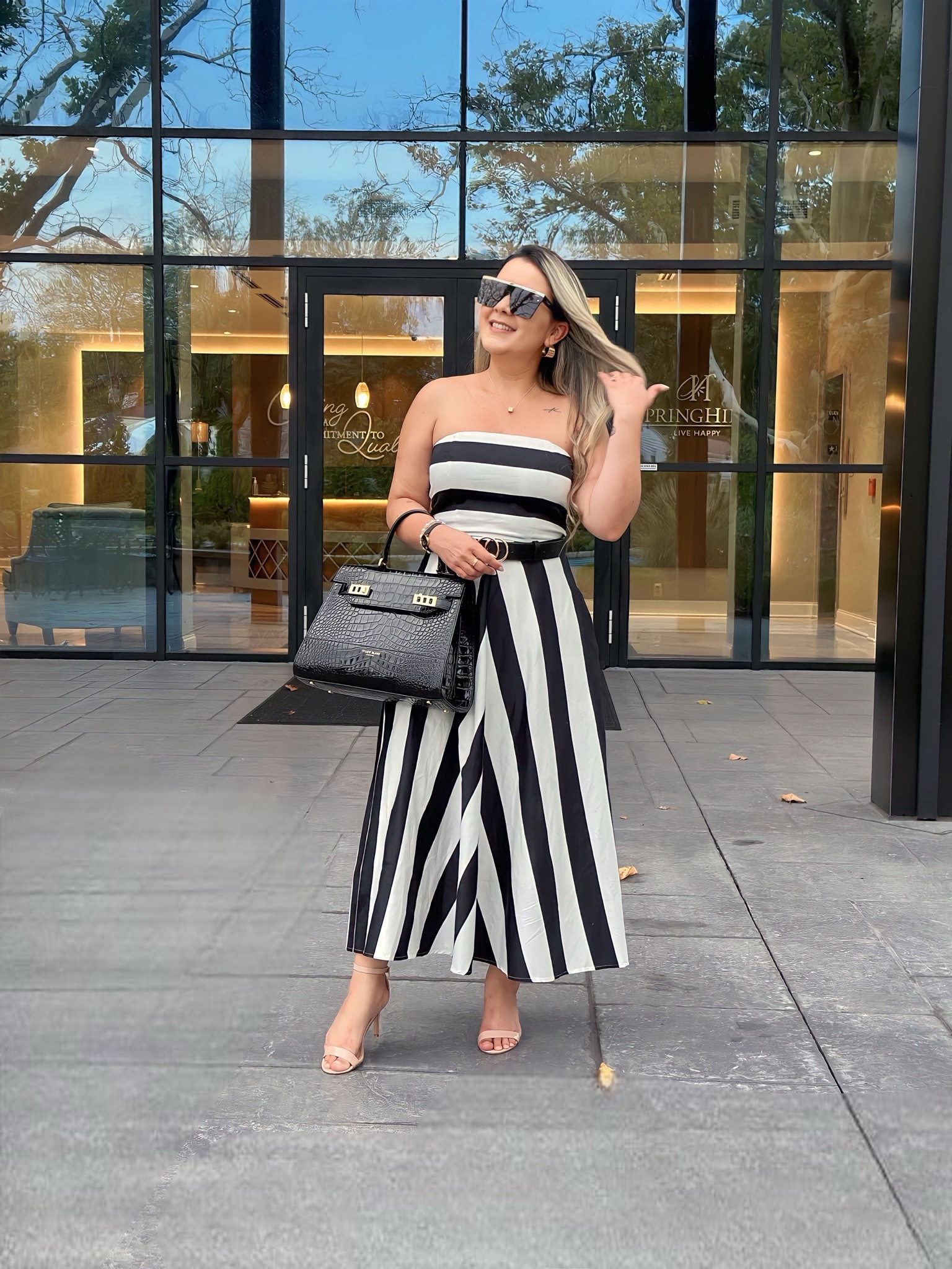 MOTF PREMIUM METAL BOW STRIPED TUBE DRESS

#LTKfindsunder50 #LTKSeasonal #LTKtravel