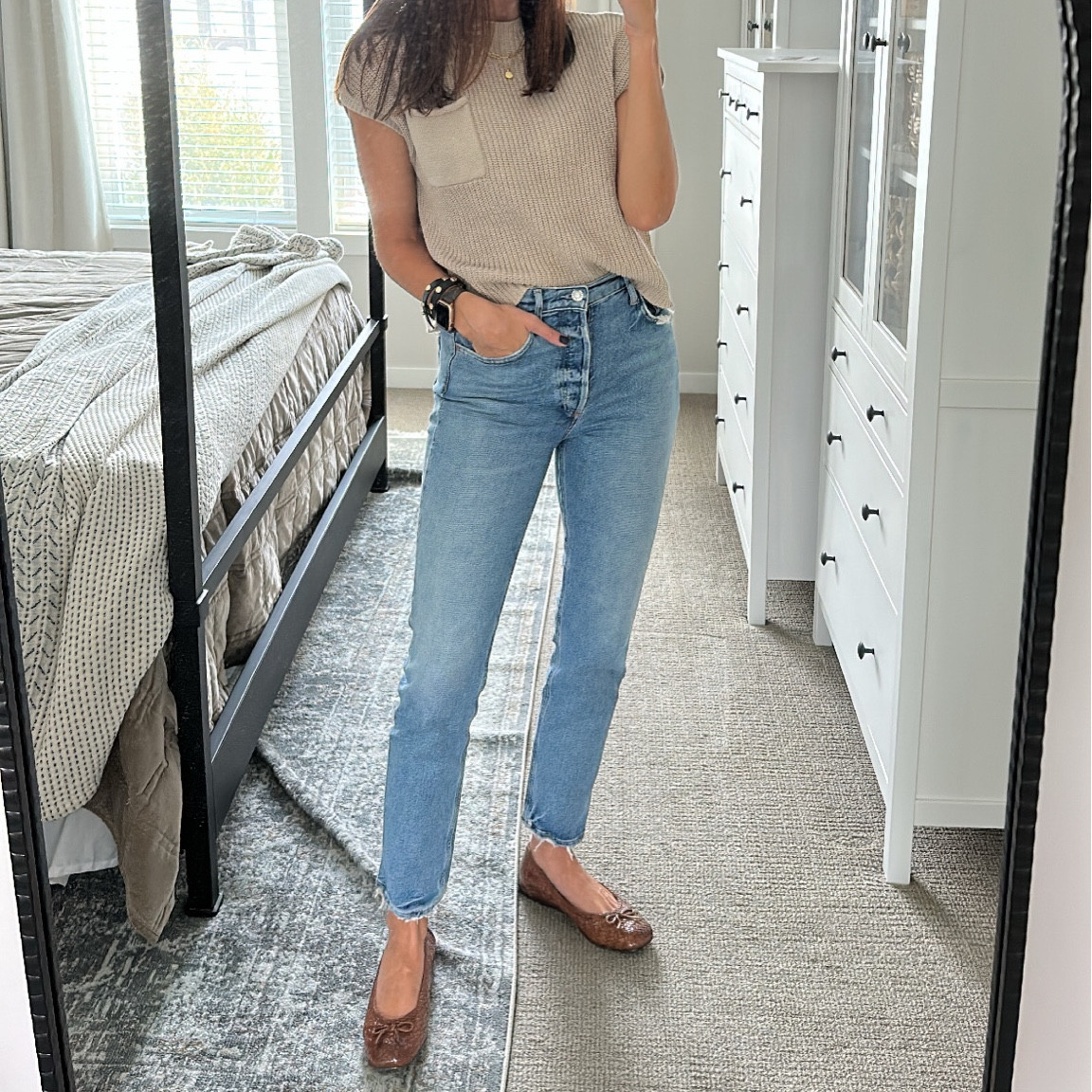 Free people dupe sweater set
AGOLDE Riley long jeans
Woven ballet flats
Madewell necklace


#LTKstyletip #LTKxMadewell