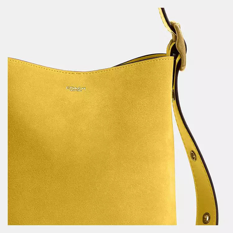 Bleecker Bucket Bag 21 | Coach Outlet US