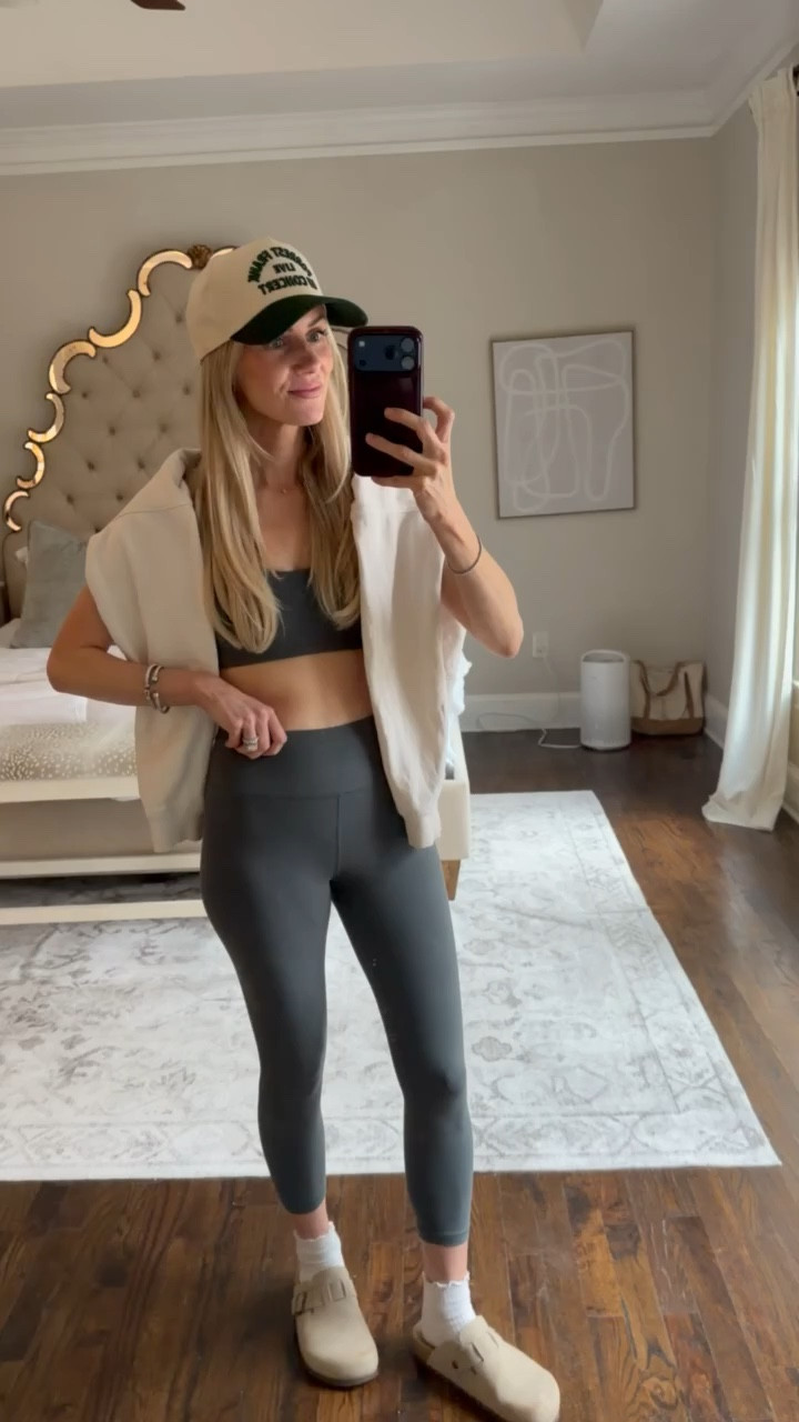 This adorable workout set stretchy, soft, and comfortable! These are the high waisted midi leggings I love the length on this! Would definitely size up this brand runs small!

Workout Set, Leggings, Sports Bra

#LTKootd #LTKfitnessgoals #LTKmomlife