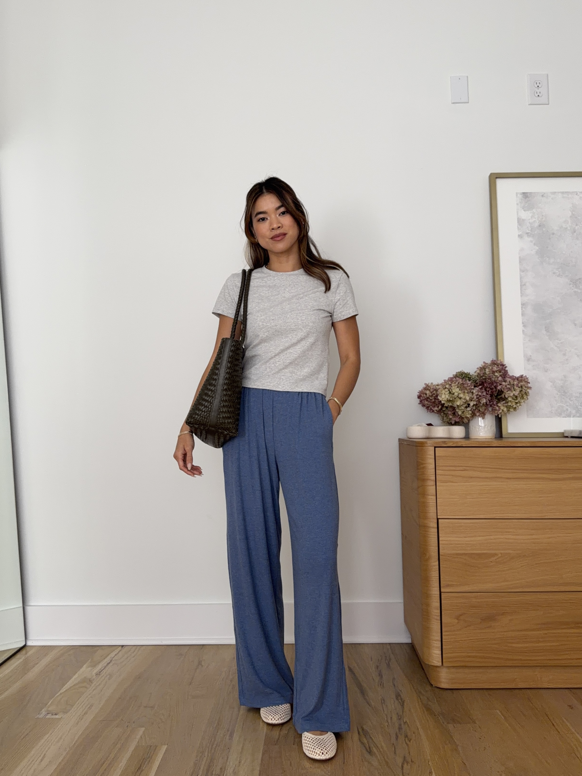 I love this color blue for the summer! These @abercrombie pants are so comfy!

Sizing info:
Abercrombie Essential Baby Tee (Size Small in Light Grey) 
Abercrombie Lounge Ribbed Wide Leg Sweatpants (Size XXS short in Cool Navy) 

Petite style, petite fashion, mom outfit, mom style, petite pants, petite outfit ideas, petite outfits, best pants for petite, petite lounge pants, spring style, spring outfits, beach outfits, vacation outfits, summer outfit, summer sweats, petite comfy pants, Abercrombie pants, grey tee, summer tee, everyday tee

#LTKootd #LTKSeasonal #LTKPetite