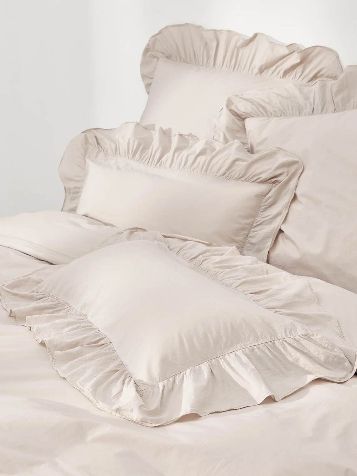 Washed Cotton Percale Duvet Cover with Ruffles | Westwing UK