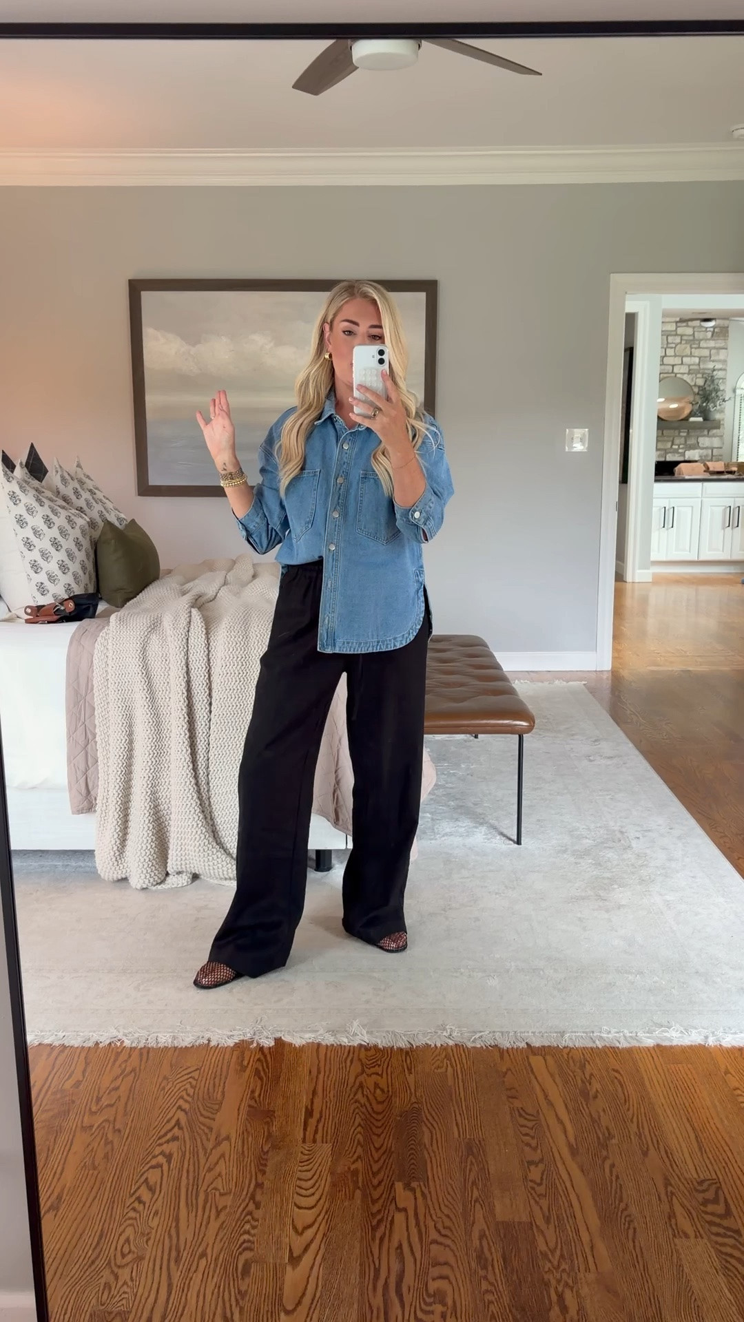 Wearing a small in the top & pants - both fit true to size - I’m 5’6 for reference

#LTKgrwm #LTKootd #LTKdayinmylife
