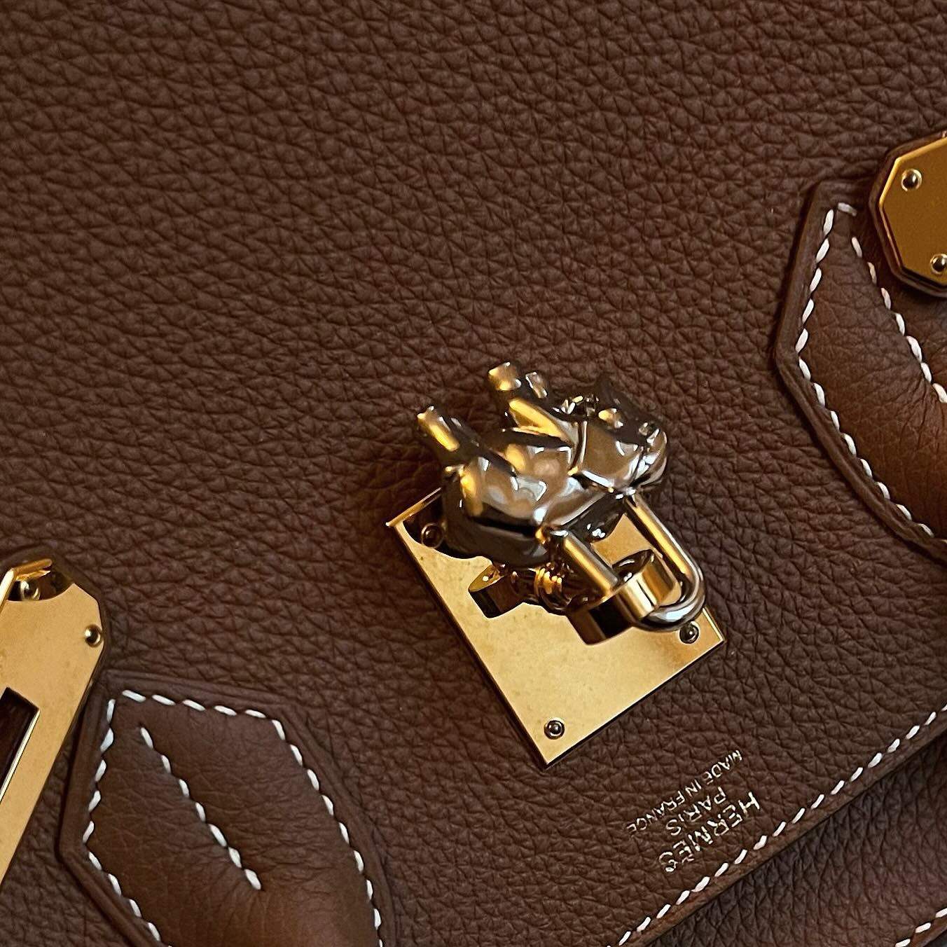 what do we think about cadenas?🩶

#hermescadena #hermescadenas #hermescadenavintage #hermesoslo #hermesbirkin #hermesbirkin30 #hermesbirkingold