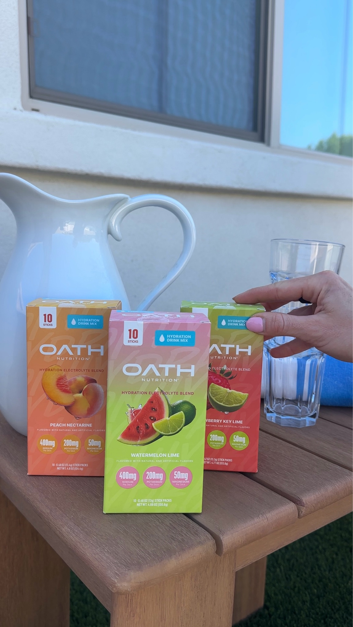 #AD Hydration that actually tastes good? Yes please!
Between sweaty gym days, kid chaos, and this Arizona heat, I’m always reaching for a little boost, and these @OathNutrition electrolyte blends have been saving me.
They’re light, refreshing, and don’t taste salty (🙌), and you can grab them right at @Target in the sports nutrition aisle. Watermelon lime is my current fave but don’t sleep on Peach Nectarine. 😍
I’ve linked my Oath picks in my LTK Shop so you can shop directly from there!
#ad #OATHNUTRITION #OathHydration #TargetFinds #TargetPartner #Target
@Target @Shop.LTK #liketkit 


#LTKActive