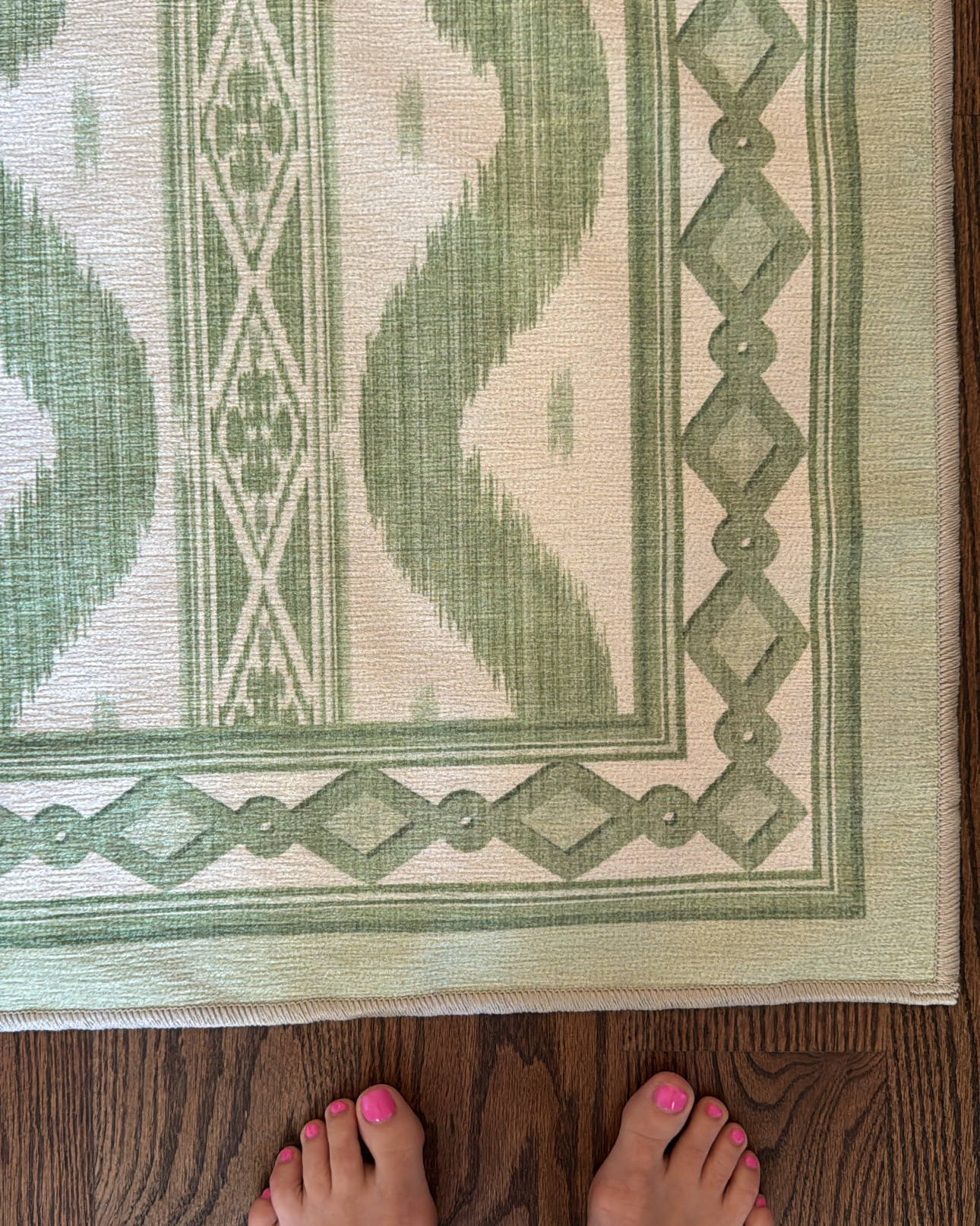 My new Ruggable from the Mrs. Alice collection is 😍😍😍😍😍

#LTKSummerEdit #LTKHome #LTKStyleTip