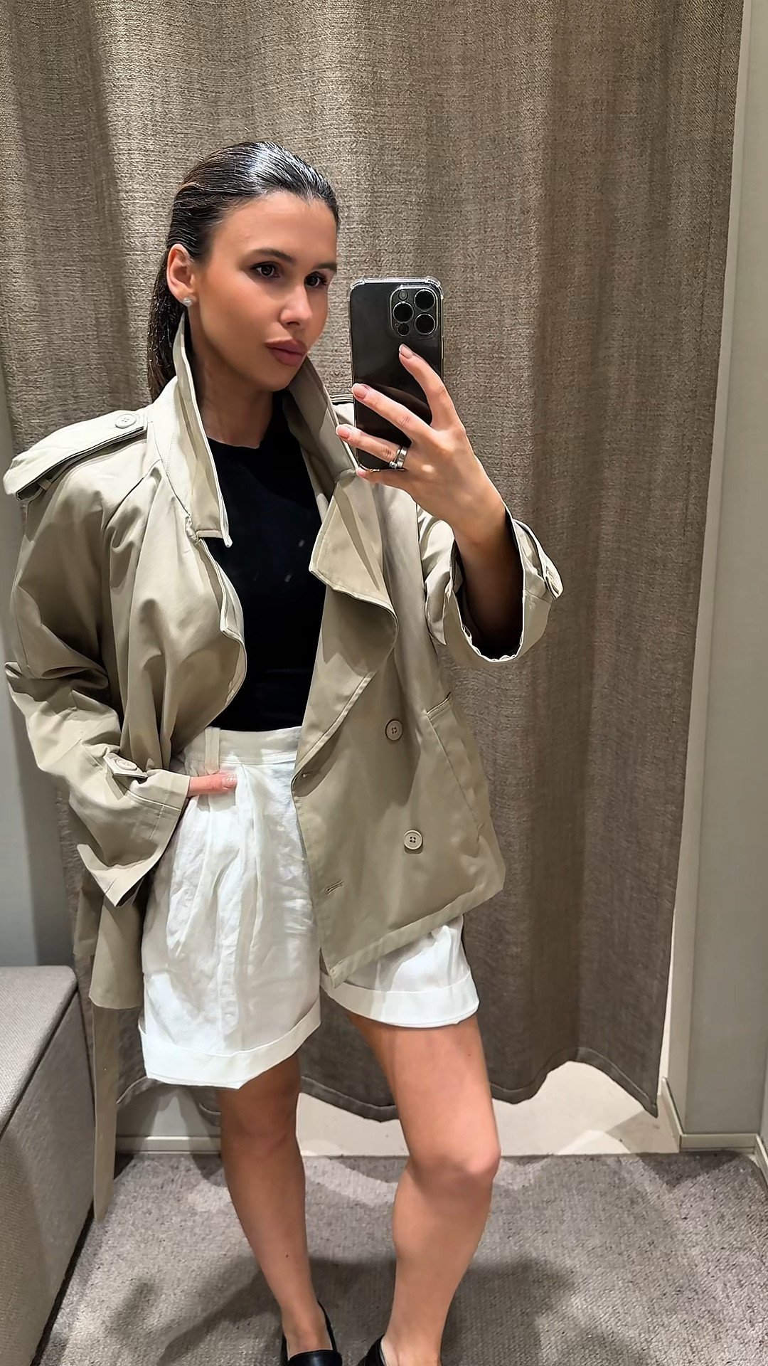 My go-to everyday outfit 💫
I’m usually XS/S (34–36)
Wearing trench in S for that perfect oversized vibe. Use my code  desilvamilena_10 for 10% off sitewide
 Shorts S(36) size 
I’ve left links to the shorts for different countries ✨

#LTK #LTKstyle #LTKtrench #LTKspring #LTKlinen 