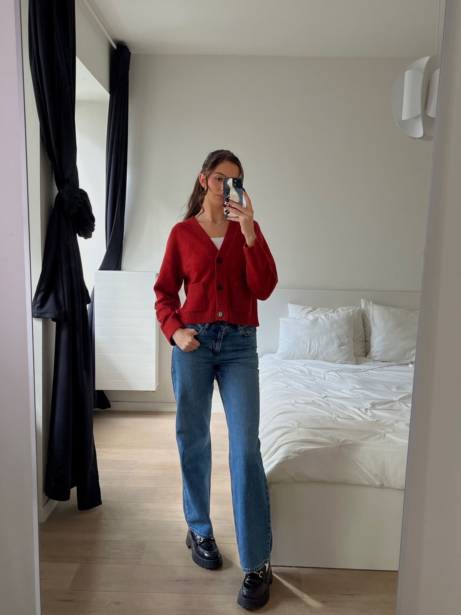 Bold and versatile knitwear that is long lasting and available in many colour ways❣️This cropped soufflé cardigan will be a statement piece in my wardrobe this autumn. #LifeWear #Uniqloeurope @uniqloeurope 