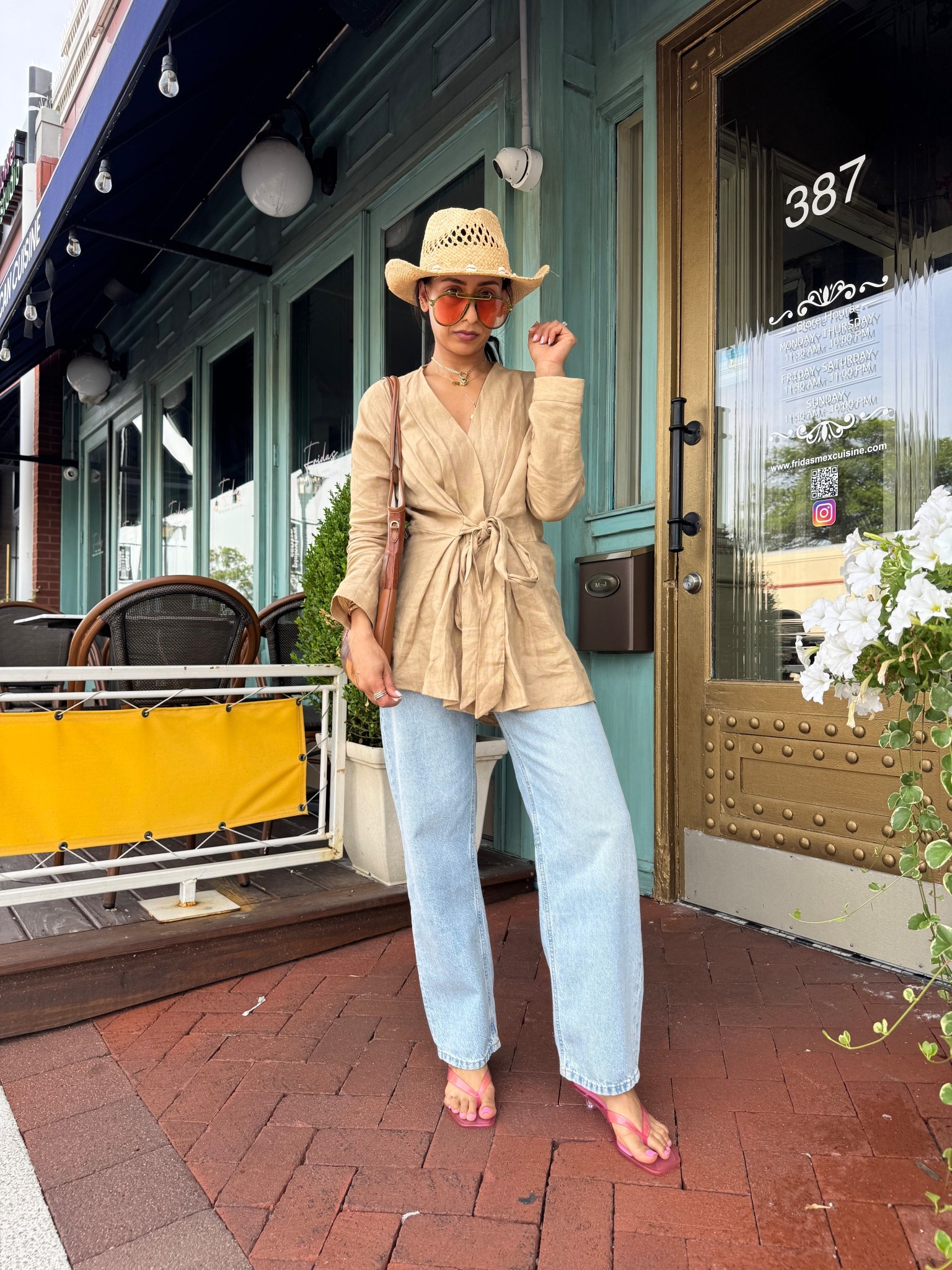 petite friendly barrel jeans! wearing my normal size: 0 - size up if you want more baggy! on sale for $40!

#LTKSaleAlert #LTKPetite #LTKFindsUnder50