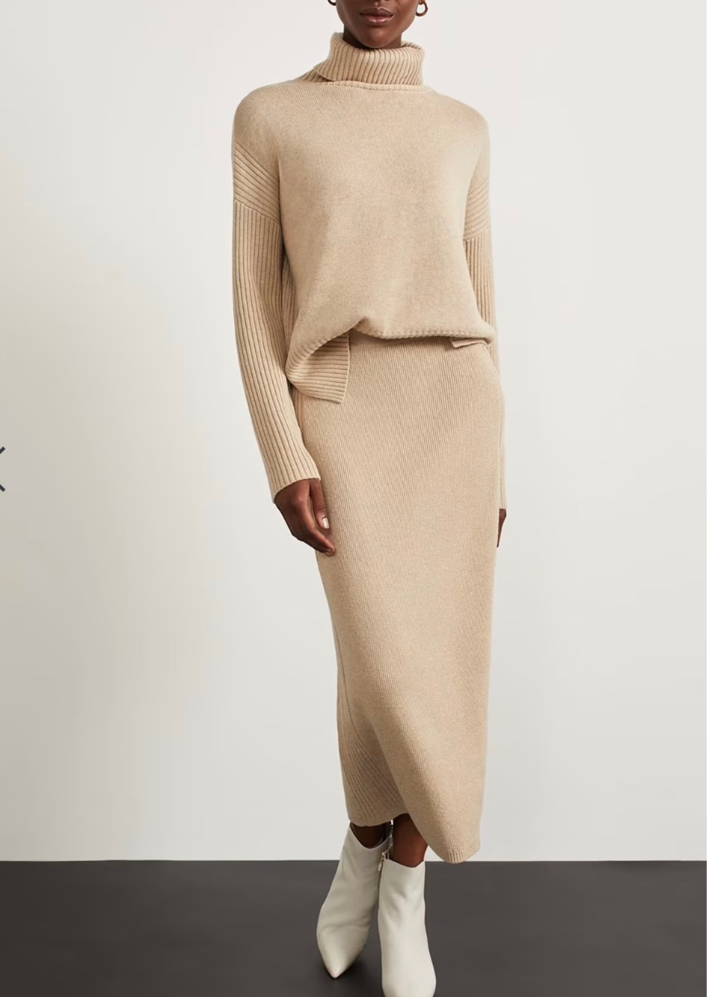 Classic neutral autumnal styling! Such a chic co ord for autumn from Hobbs

#LTKSeasonal #LTKover40
