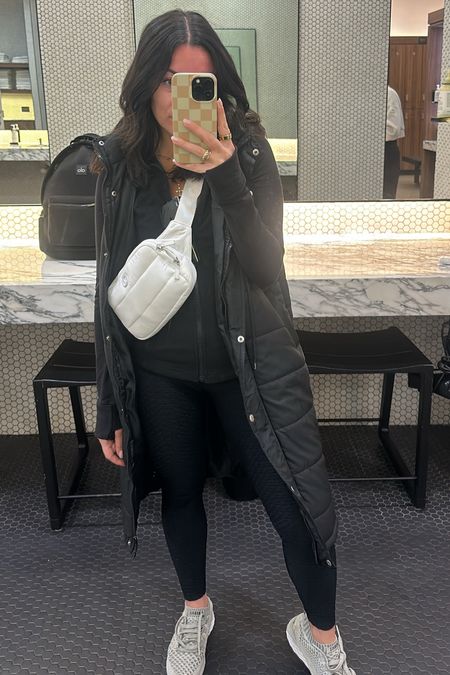 Leggings/sports bra: OSFM
jacket: 6
Vest: small
Sneakers: true to size 

#LTKActive #LTKfitness #LTKstyletip