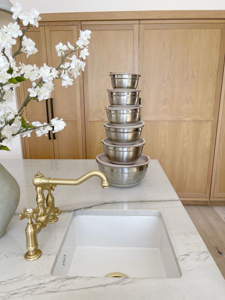 HOME \ stainless steel mixing bowl set with lids👩🏻‍🍳

Walmart 
Kitchen
Cooking 
Storage 

#LTKhome #LTKfindsunder50