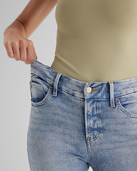 Mid Rise Light Wash FlexX Skyscraper Jeans | Express