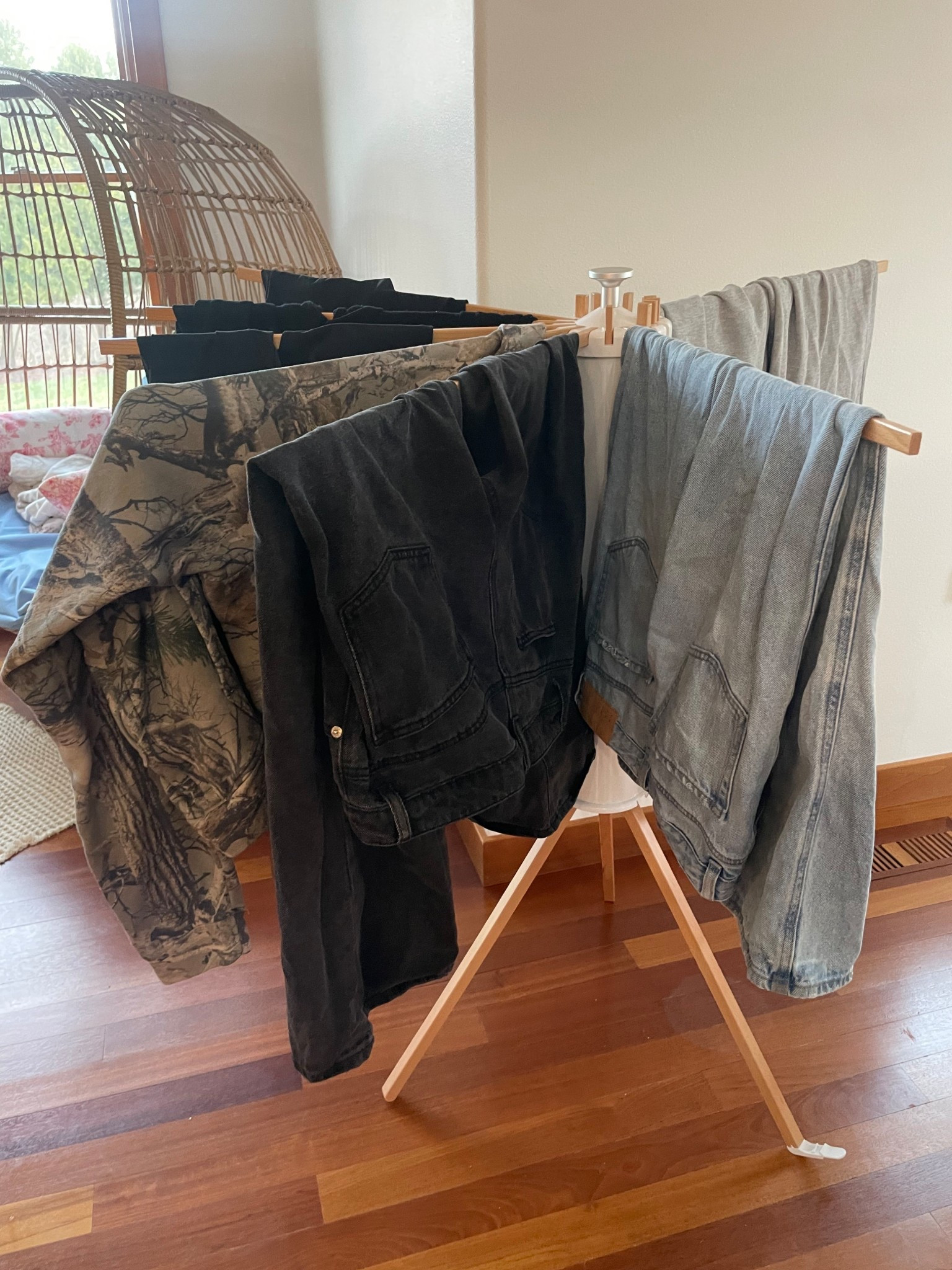 lol you can’t see what this is but it’s literally my new favorite purchase- fully assembled clothing dryer rack from Amazon 

#LTKmomlife #LTKvlog #LTKHome