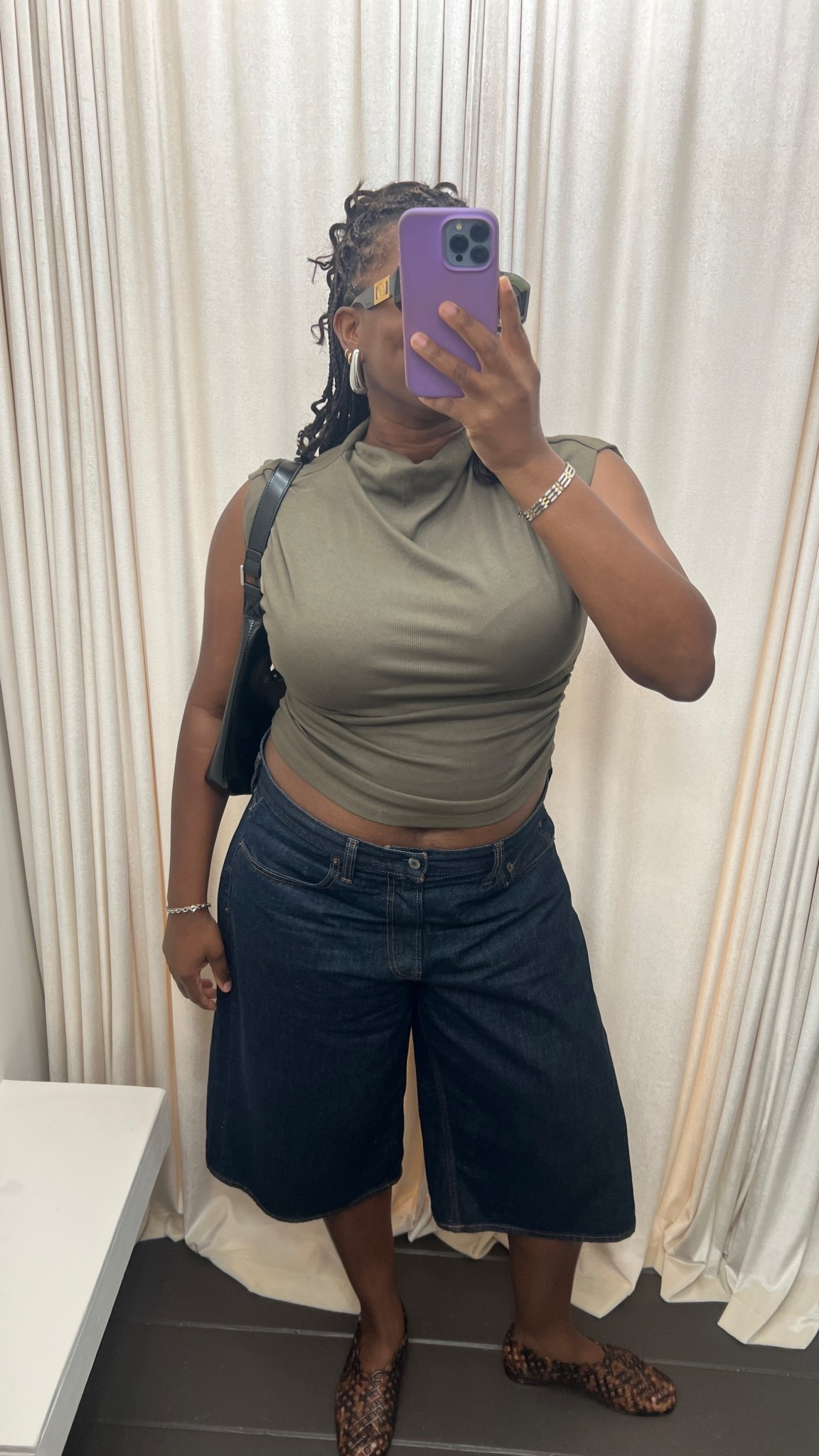 A relaxed fall outfit. Can’t get over these jorts. Linking some similar ones below because these are sold out on Abercrombie’s site 😭

#LTKFindsUnder100 #LTKStyleTip #LTKShoeCrush