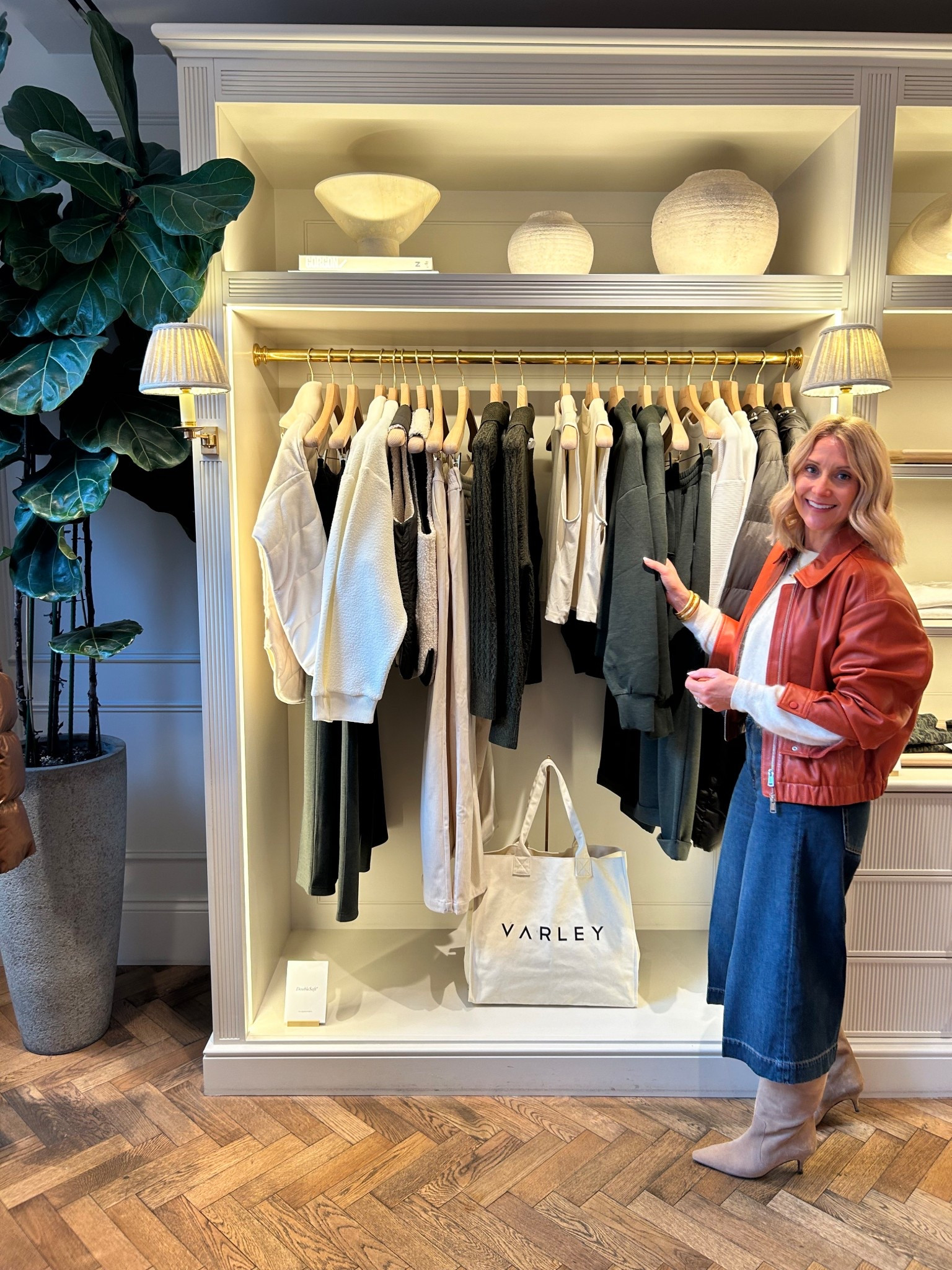 We’re shopping in Varley today and doing some filming for YouTube but a sneak at what we’ve been seeing. 



#LTKuk #LTKwinter #LTKstyletip