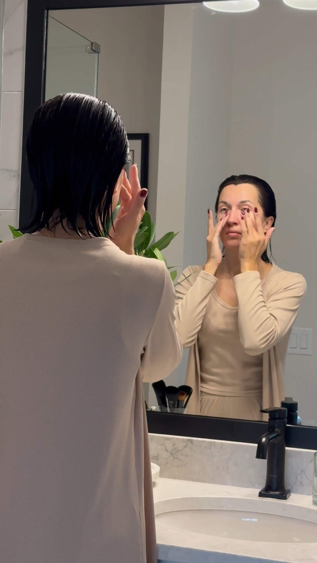 Kids at school. Me? Recharging in my little wellness universe—steam, shower, skincare, cooking.


#LTKgrwm #LTKselfcare #LTKdayinmylife