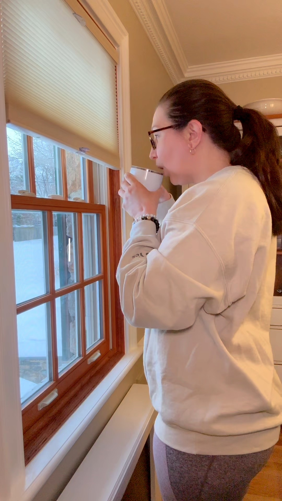 Snow days + midlife energy = different rules.
Gentle movement still counts 🤍
Everything linked below ⬇️ 

#LTKfitnessgoals #LTKselfcare #LTKmorningroutine