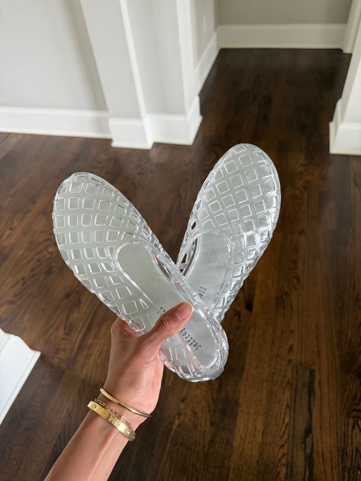 Jelly flats on sale
Clear jelly shoes

#LTKSaleAlert #LTKTravel #LTKootd