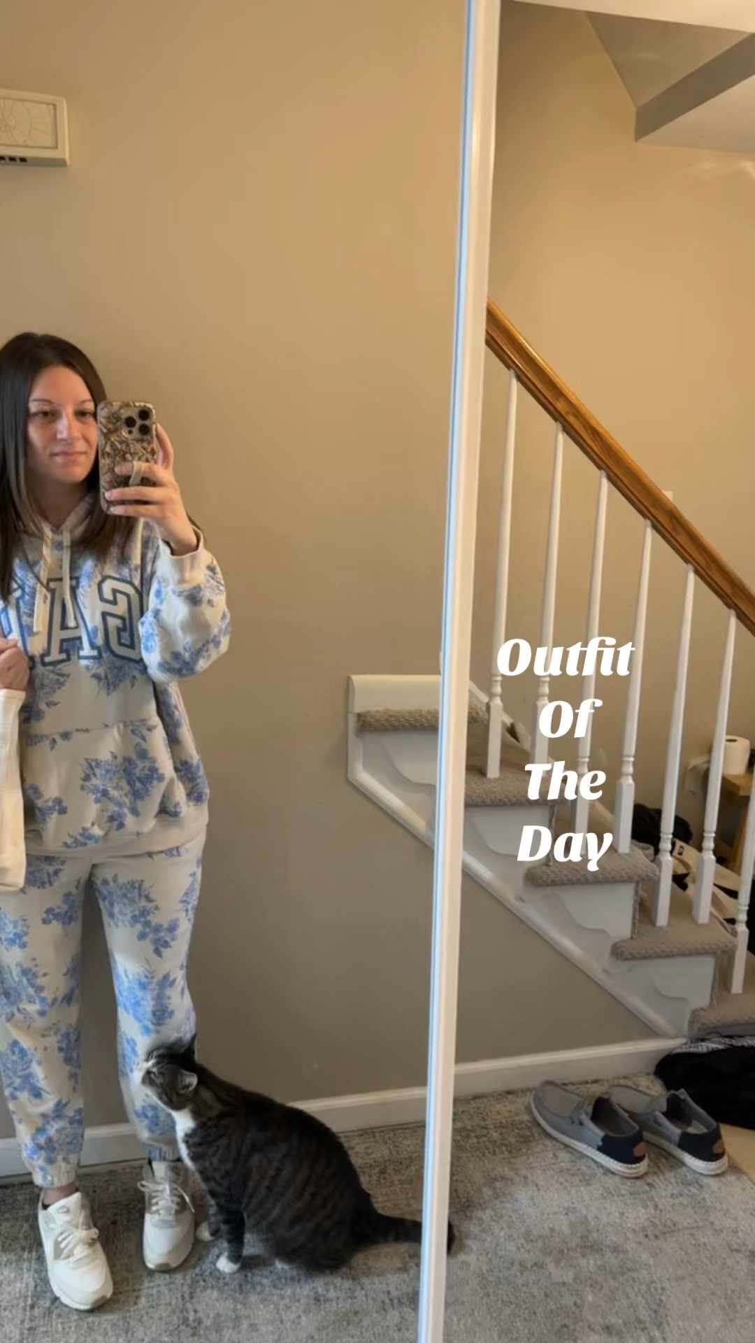 Gap factory 
Floral sweat set 
Loungewear 

#LTKSaleAlert #LTKSpringSale