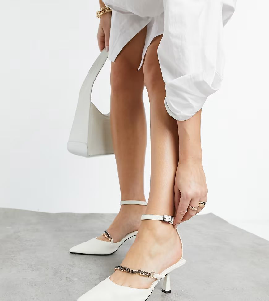 ASOS DESIGN Wide Fit Wren chain detail mid heels in bone-White | ASOS (Global)