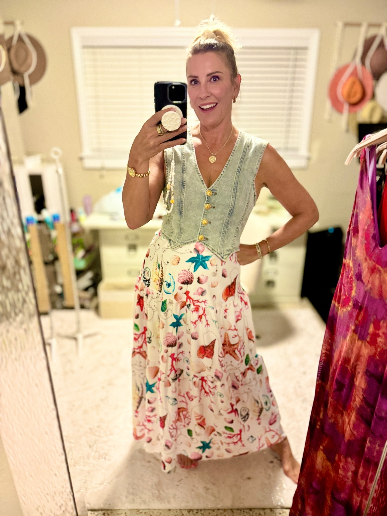 I love a set because you can wear them as separate pieces! This skirt is from a super cute vacation ready set!

I am 5’10 a size 10. I am wearing a medium. 

#vacationsets #vacationstyle #beachvibes #beachchic #midsize #over40 

#LTKOver40 #LTKMidsize #LTKFindsUnder50