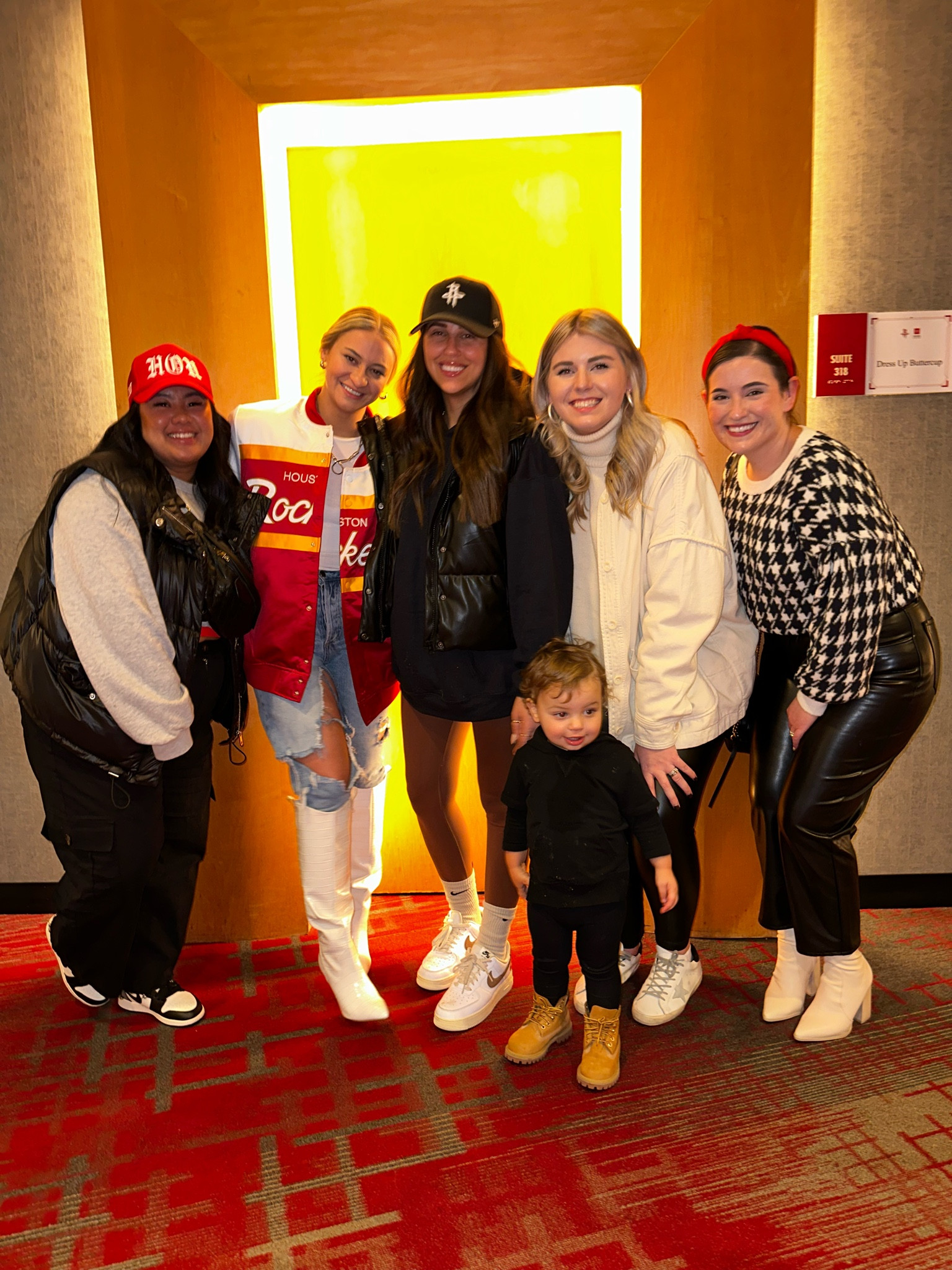 Had the best time at the Rockets game and this outfit was so comfortable! 


Sweatshirt: small
Vest: small
Leggings: 4
Shoes: 8

For Sam’s rocket jacket she said the quality was SO good and it was on sale at Amazon! She sized up to a large but it was pretty oversized so she had to roll the sleeves. She said probably don’t size up 2 sizes maybe only one so it’s more flattering 

#LTKSeasonal #LTKstyletip #LTKHoliday